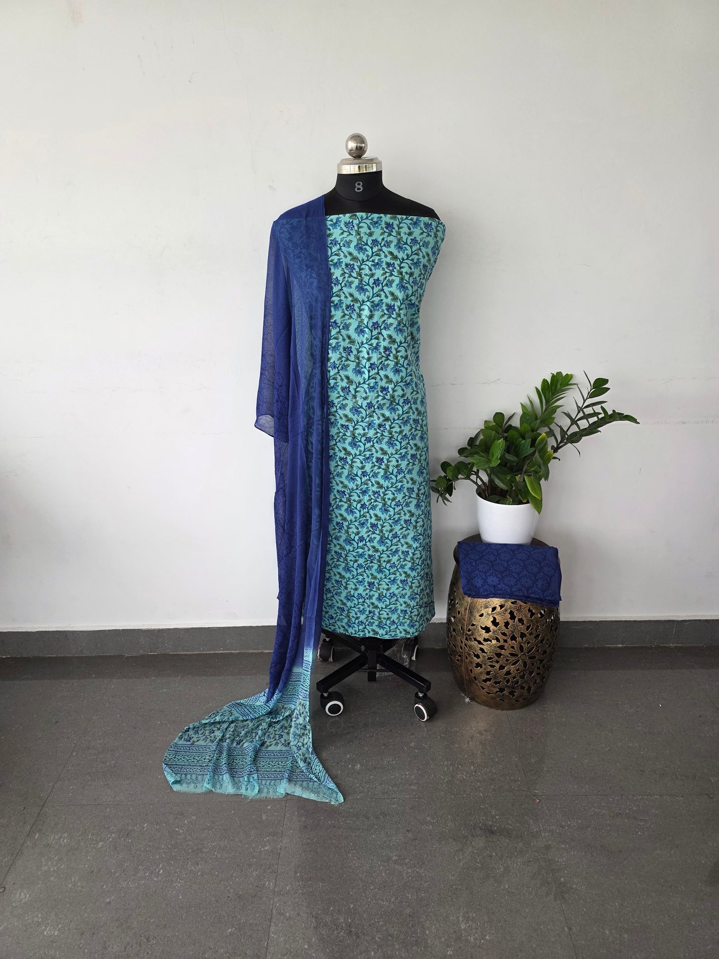 Jaipuri handblock cotton top with chiffon shawl - blue duppatta