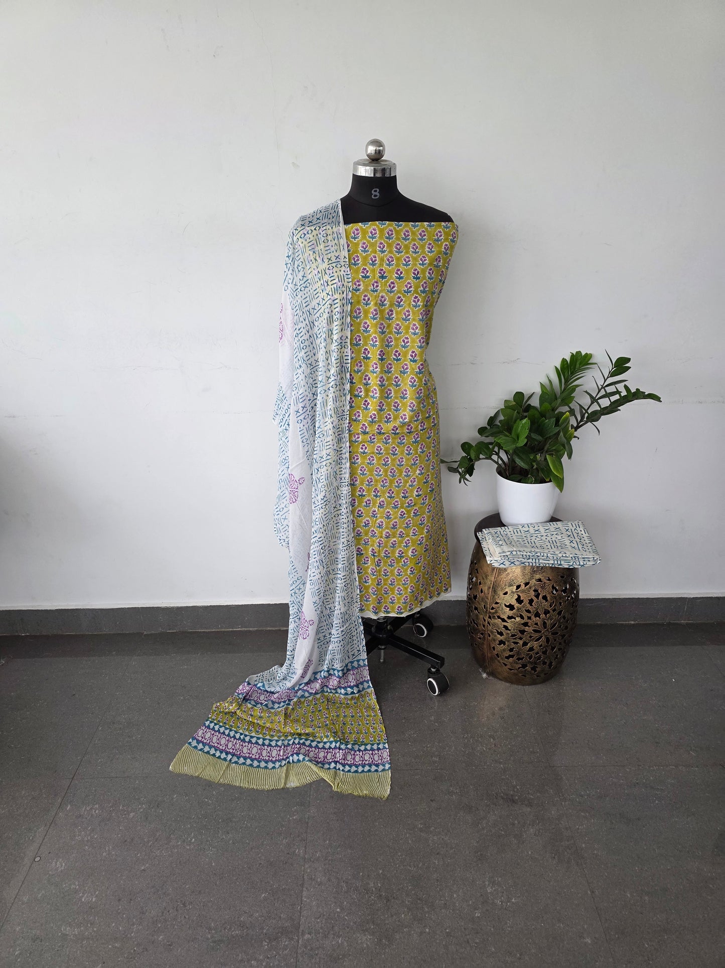Jaipuri handblock cotton set with chiffon shawl set - light yellow
