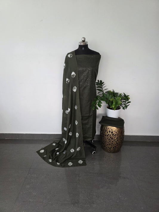 Soft cotton top with batik silk shawl - cb8