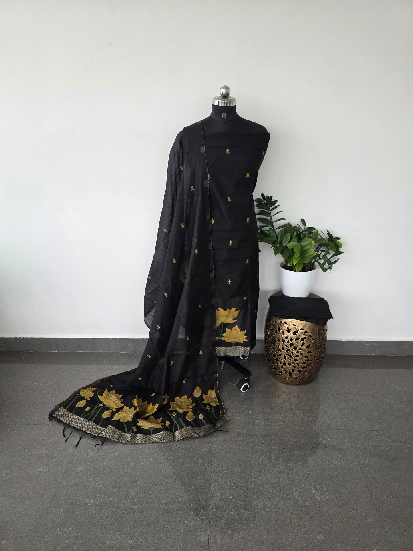 Lotus jamdhani silk cotton set - lotus3