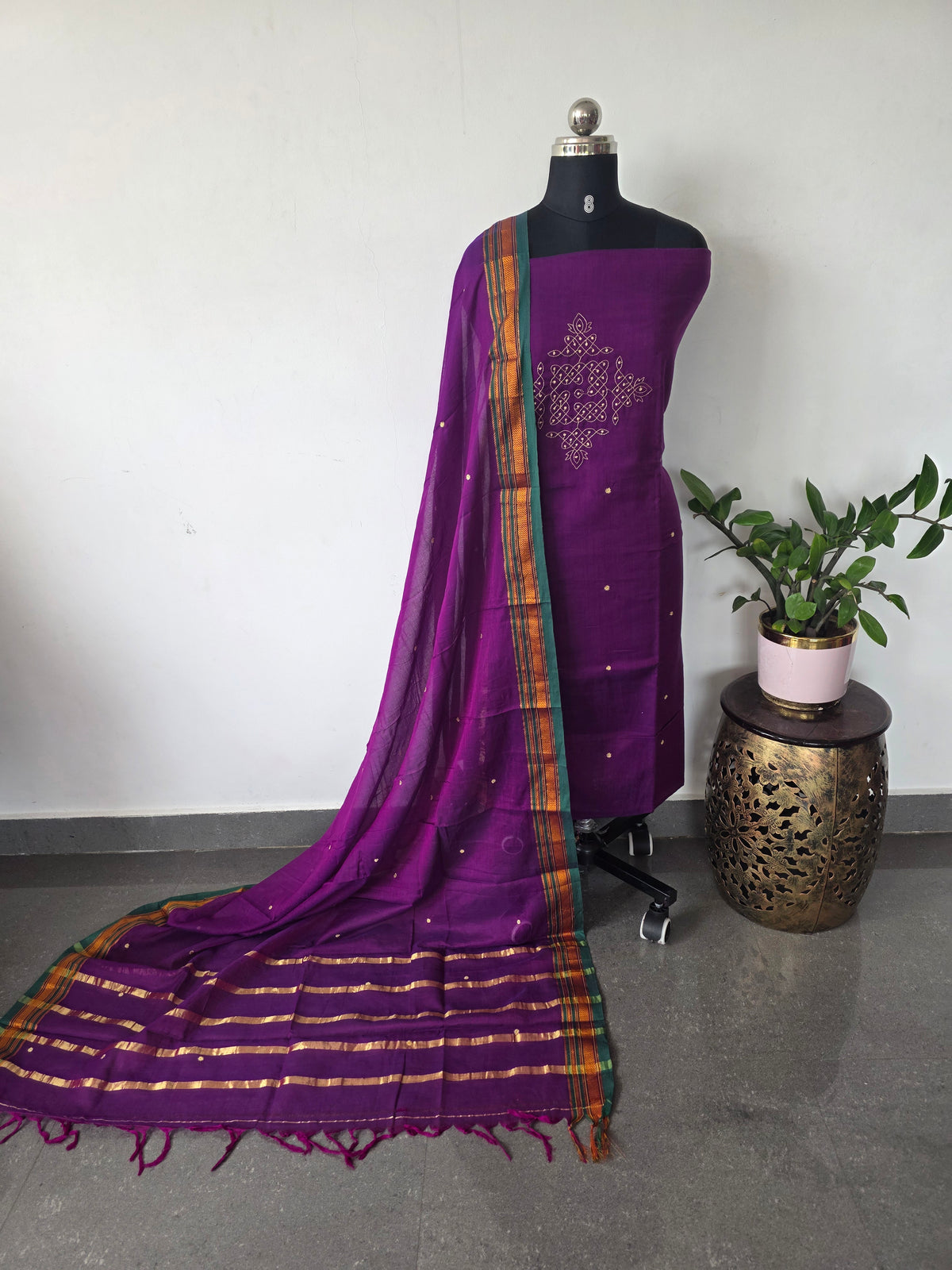 Kolam Embroidery Narayanapet salwar (4.5 mtrs) -NA634