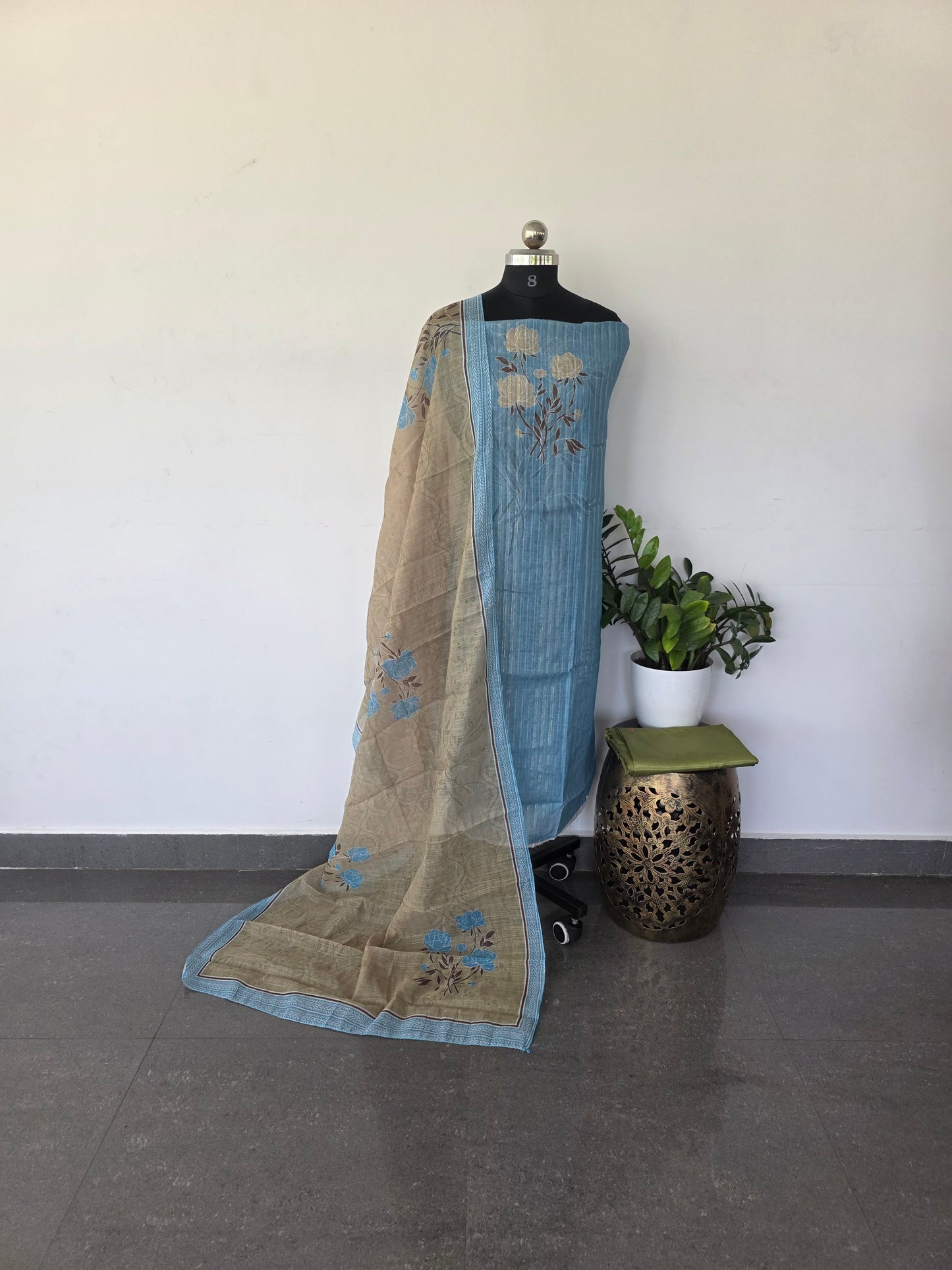 Soft linen set with jari lines - SL11