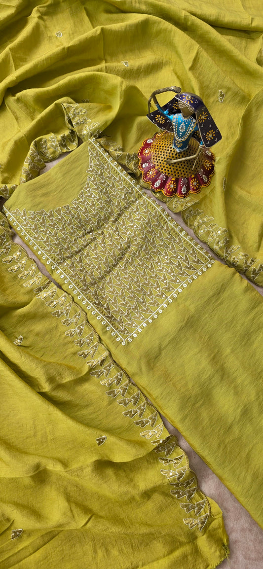 Premium soft silk set - V6