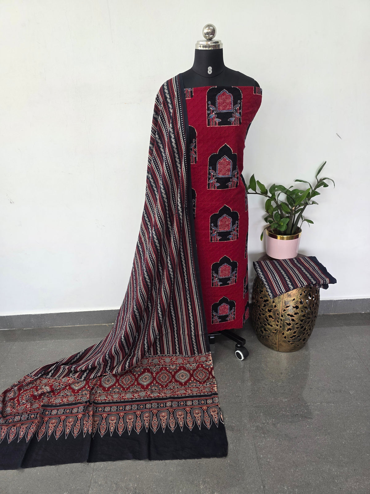 Handcrafted hakoba ajrakh cotton set -HZ334