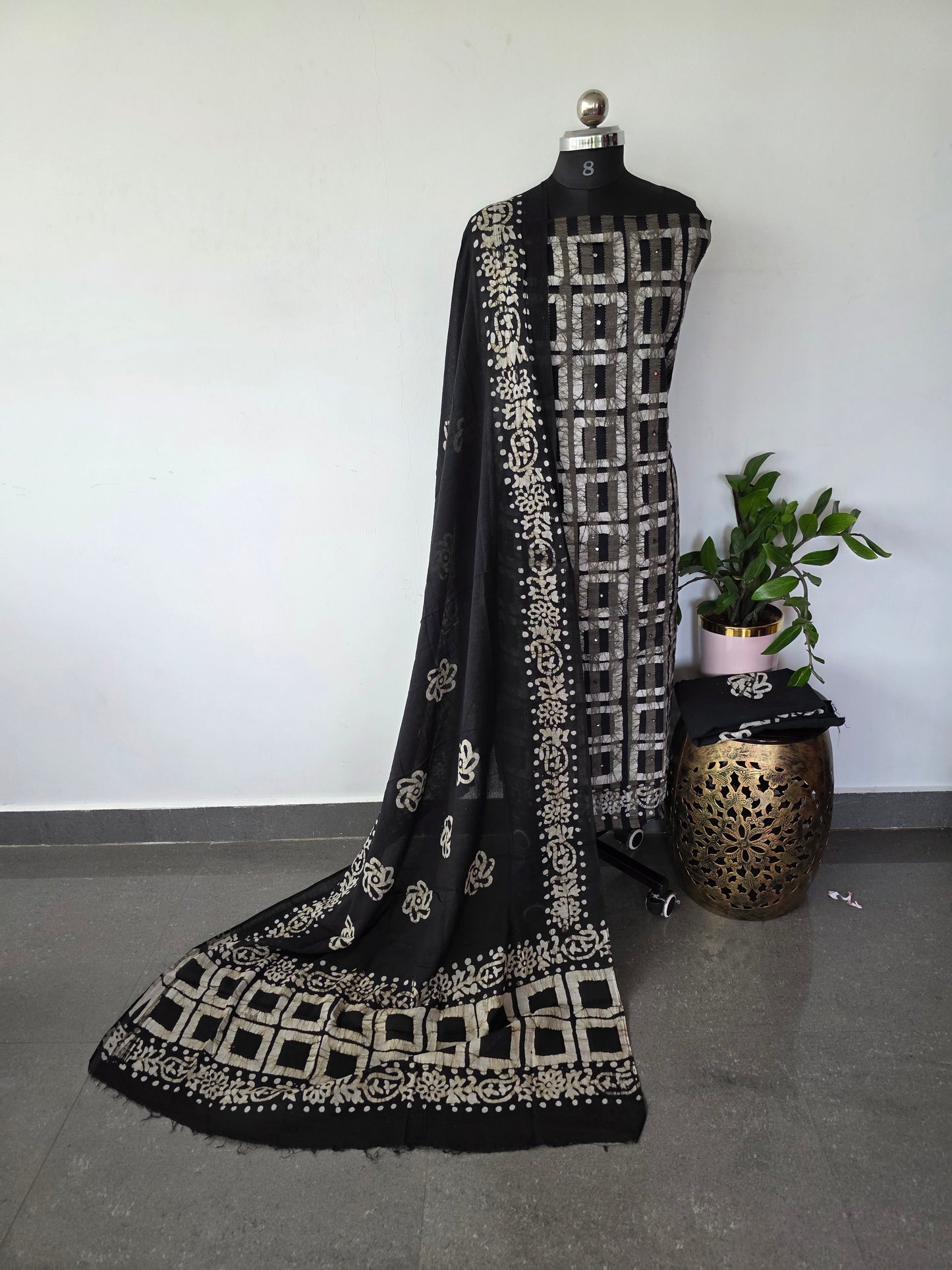 Dull patta kantha batik cotton set with mirror work - BA243