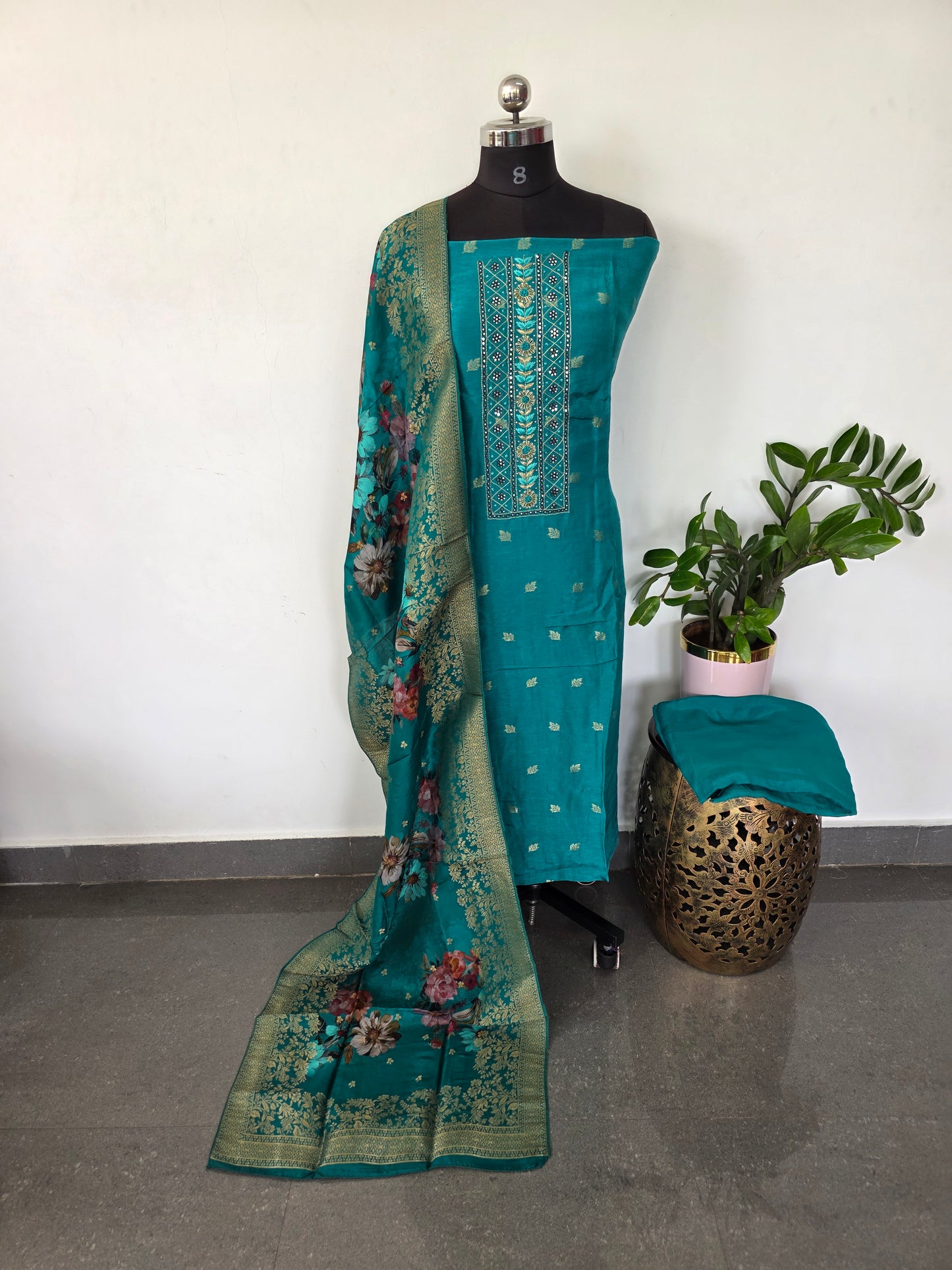 Handwork embroidery Banarasi silk set - CLA353