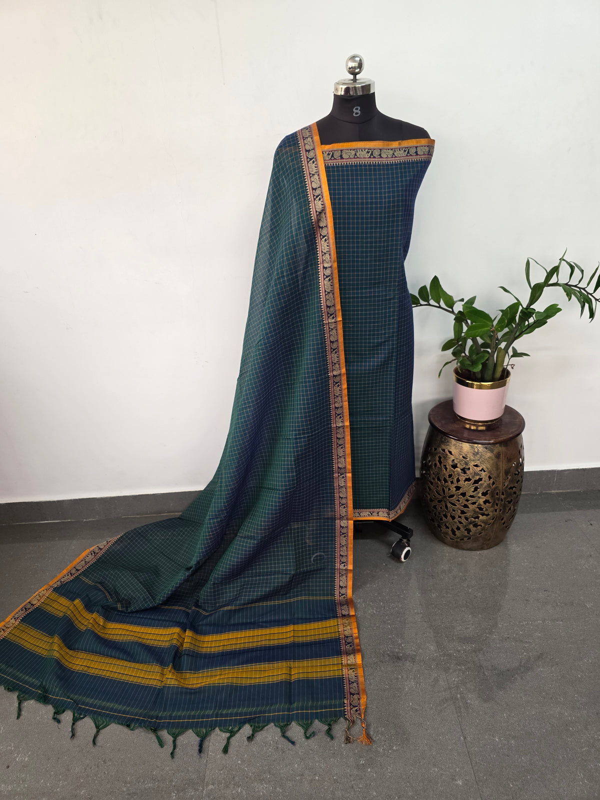 Checked Mercerised narayanapet salwar set with elephant border (4.5 meters)- NA529