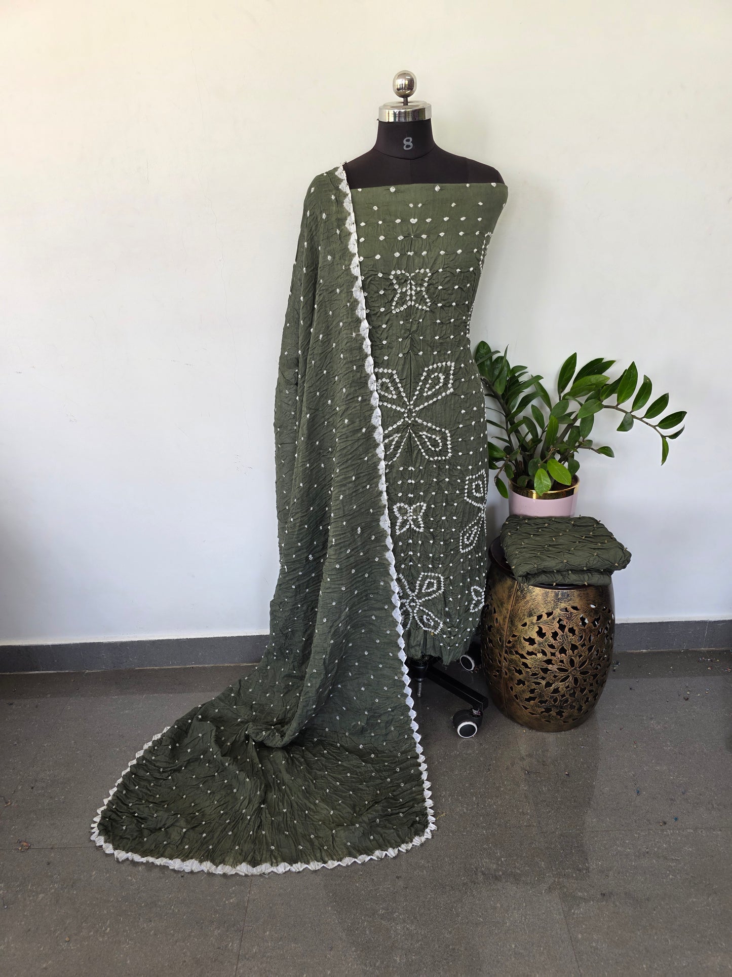 Handcrafted bandhani cotton set -B78