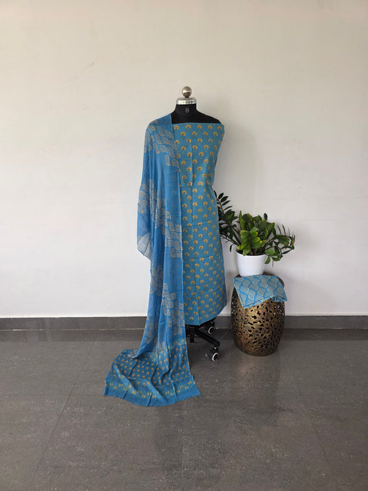 Pure jaipuri handblock cotton set with chiffon shawl (2.5 mtrs) - 204