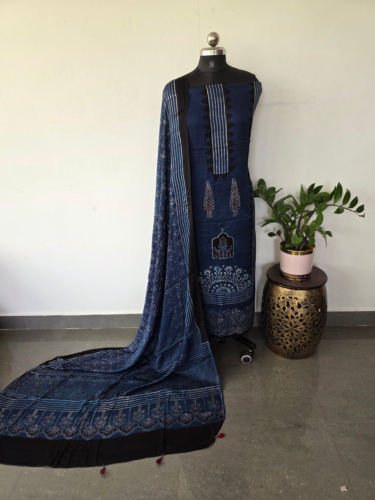 Handcrafted ajrakh modal silk set - HZ194