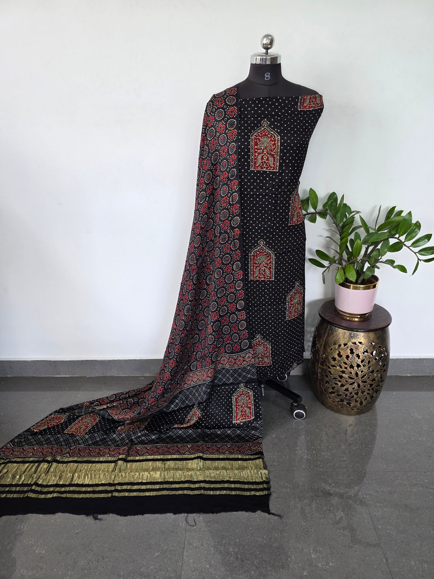 Handblock jaipuri satin modal silk set with lagdi patta pallu- HZ10