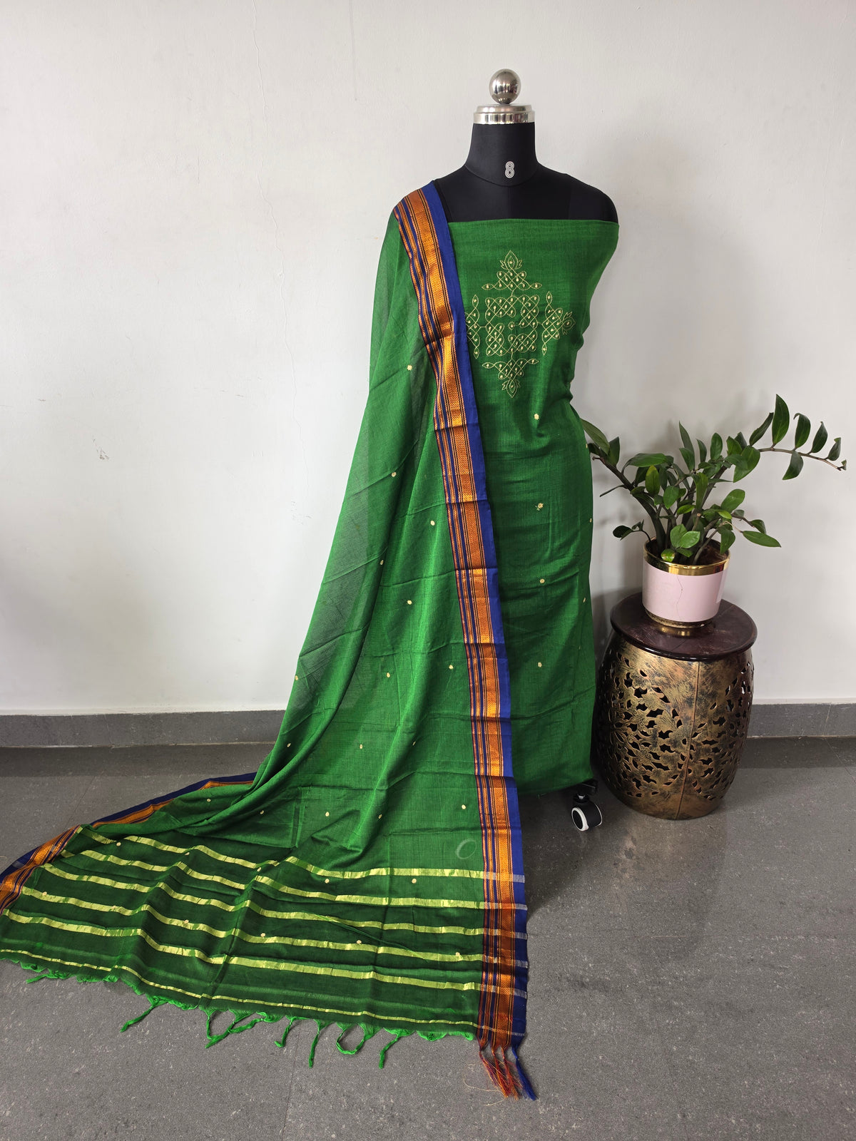 Kolam Embroidery Narayanapet salwar (4.5 mtrs) -NA622