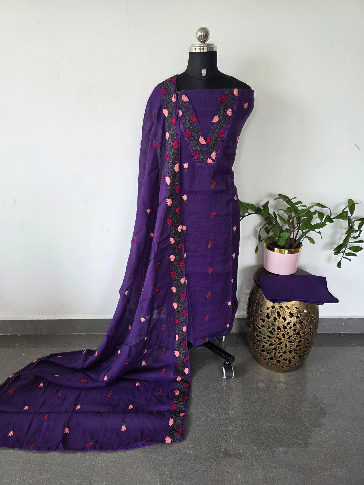 Mul chanderi Lotus embroidery set-FC79