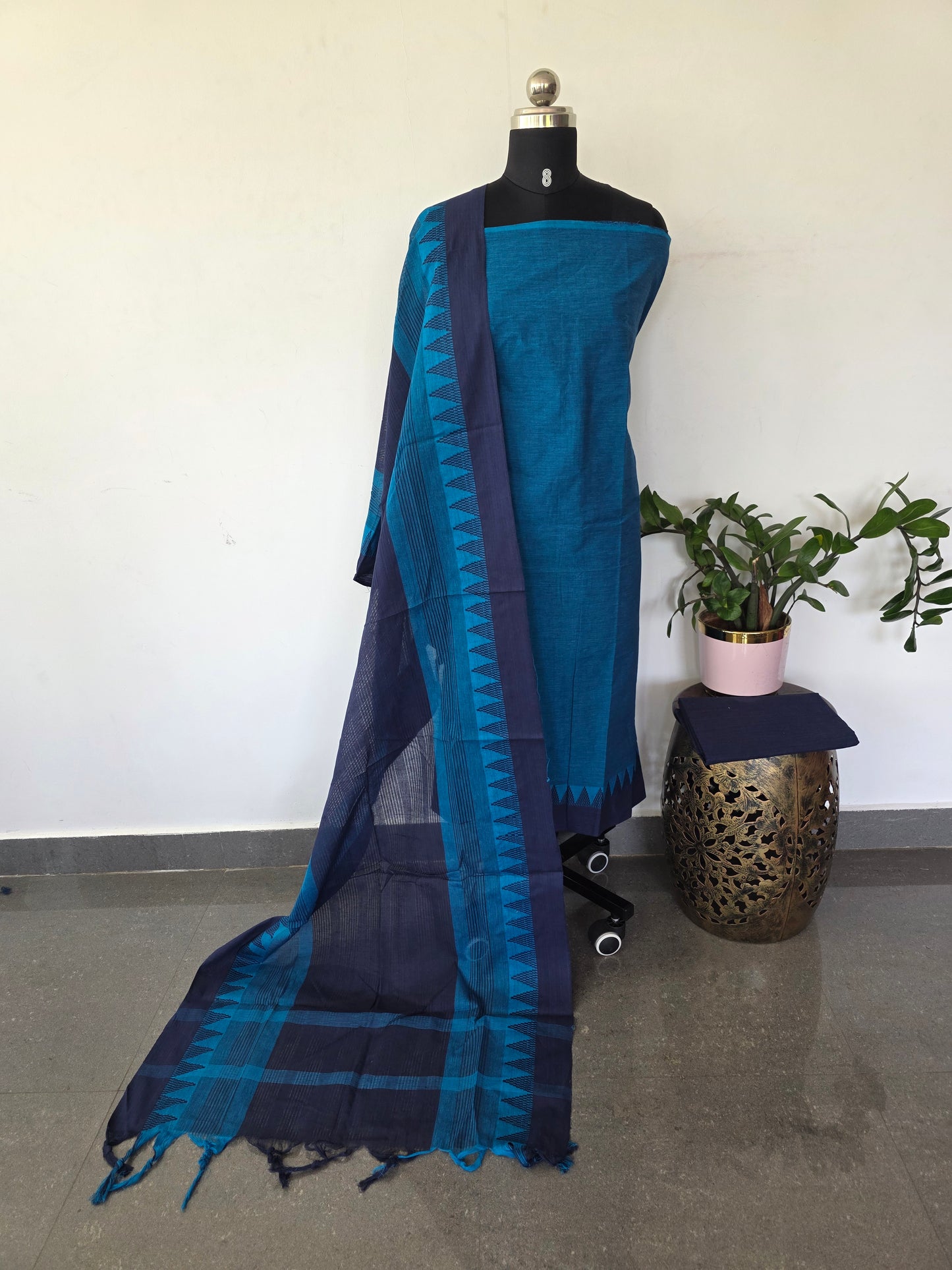 South cotton with temple border set - DM46