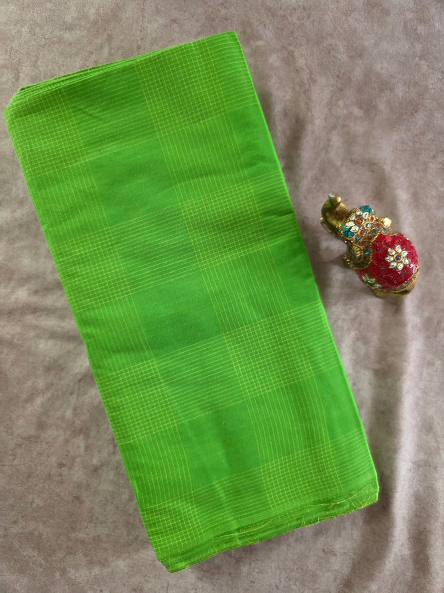 Checked south cotton running material (0.5 mtrs) - HRM335