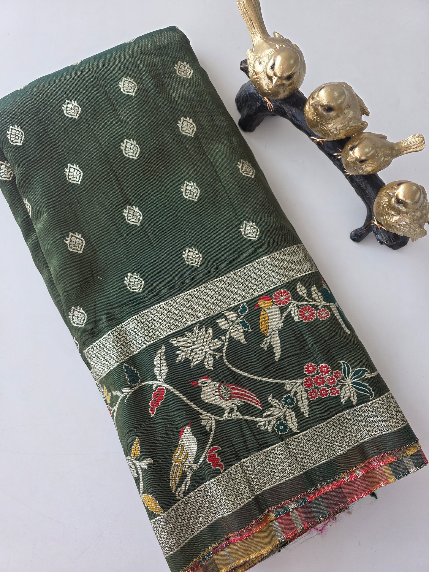 Premium cosmos silk paithani running material ( 2.5 mtrs ) -PMR8