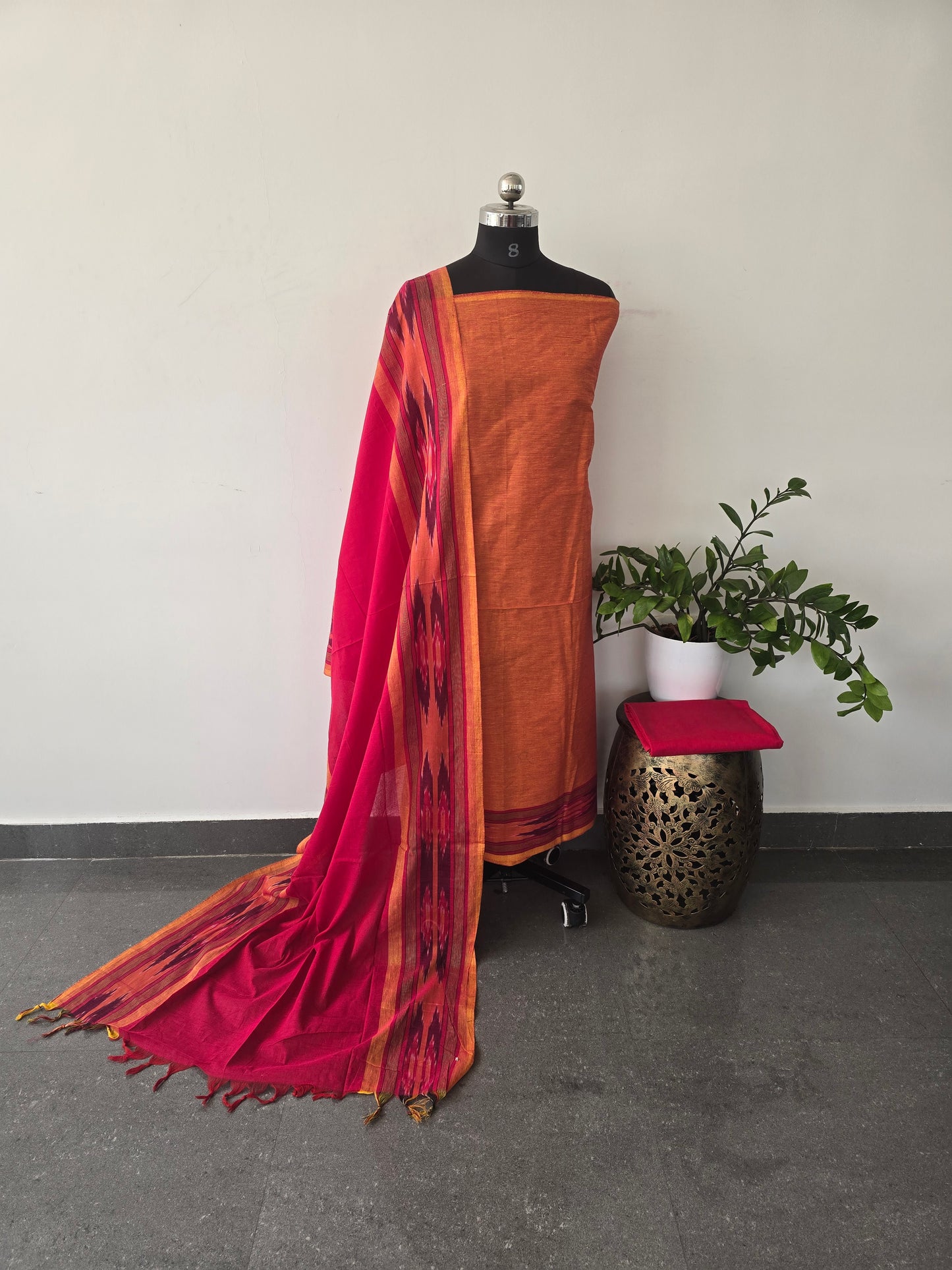 Handloom cotton with Pochampally border - PHC9