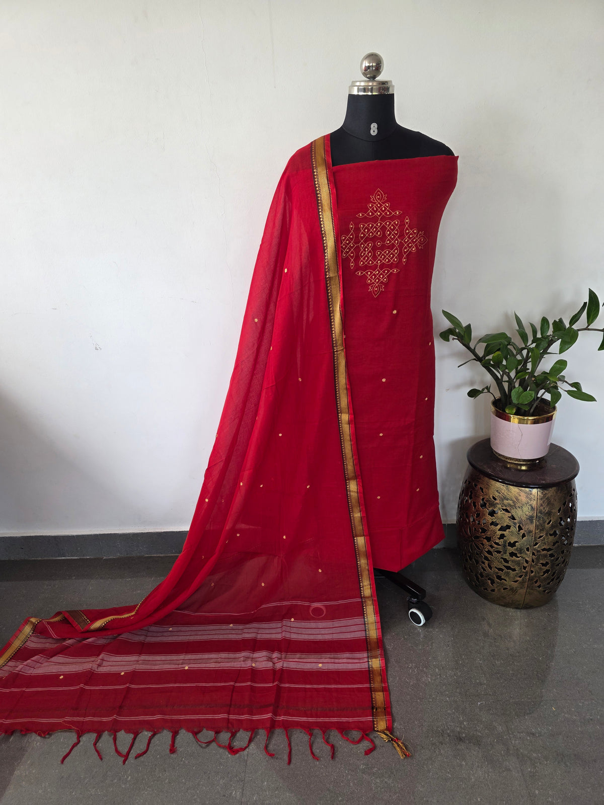Kolam Embroidery Narayanapet salwar (4.5 mtrs) -NA614
