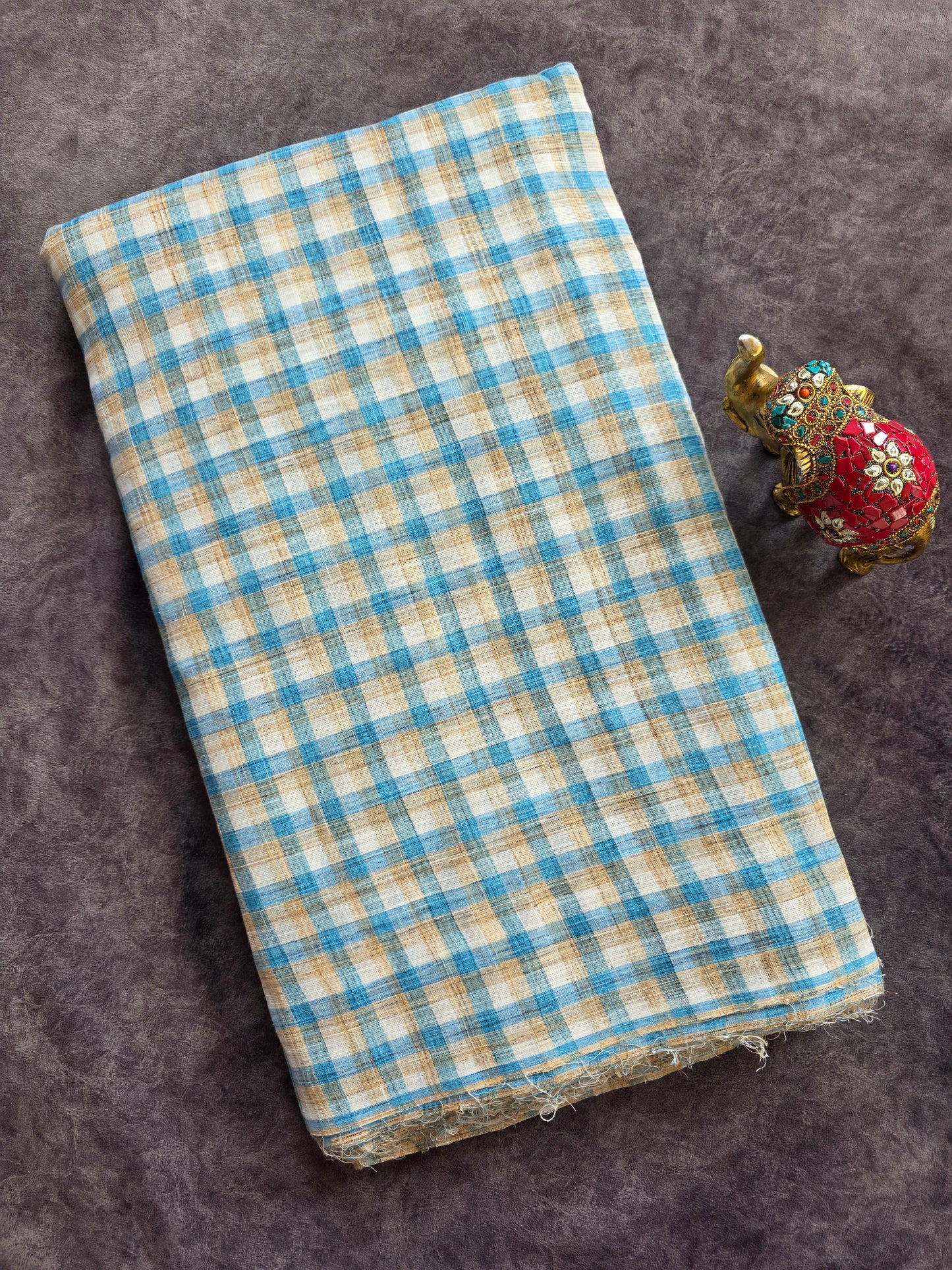 Prewashed Kattari Checked south cotton running material - HRM377