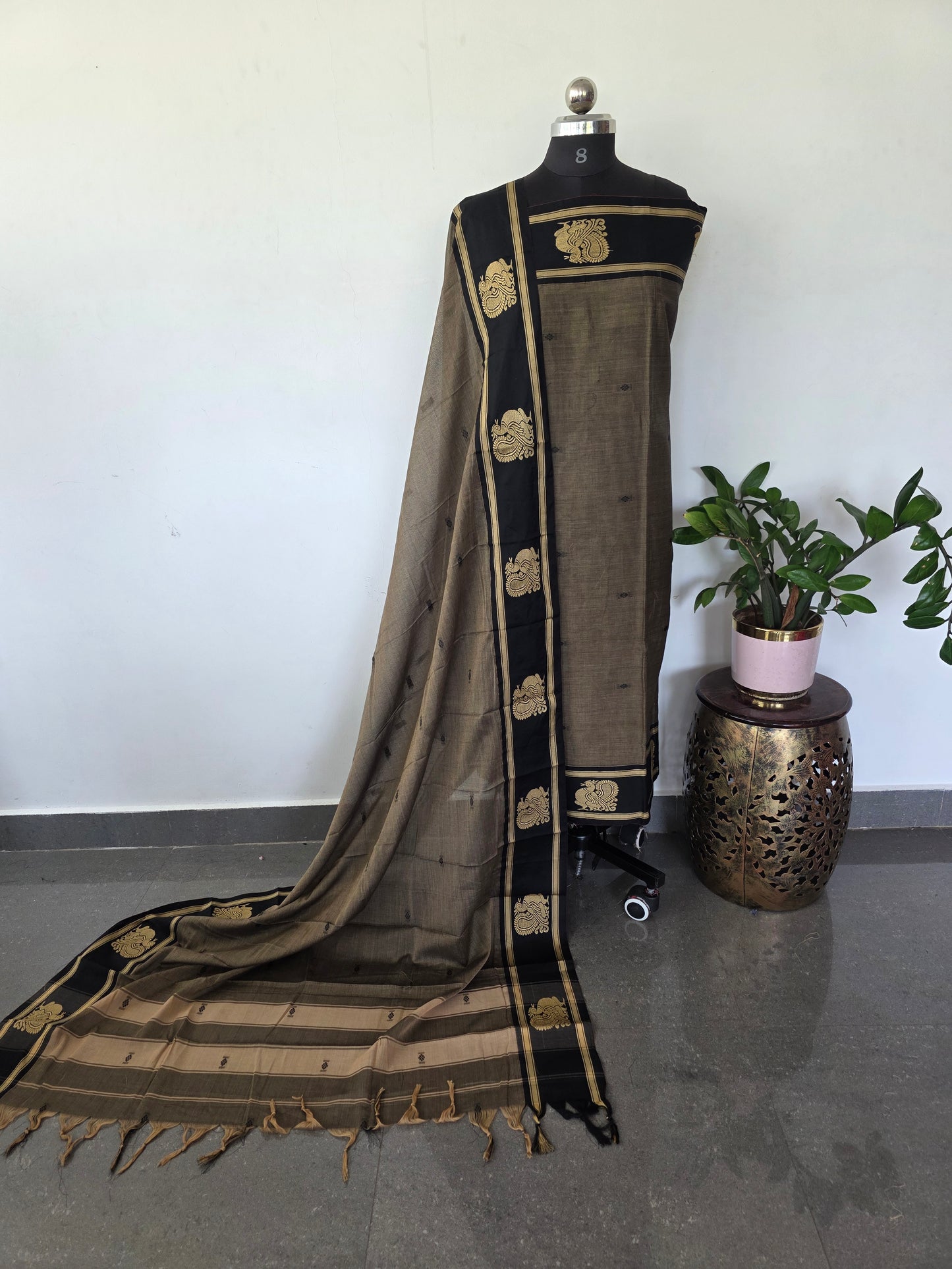 Annapakshi Narayanapet salwar set (4.5 mtrs) - Na485