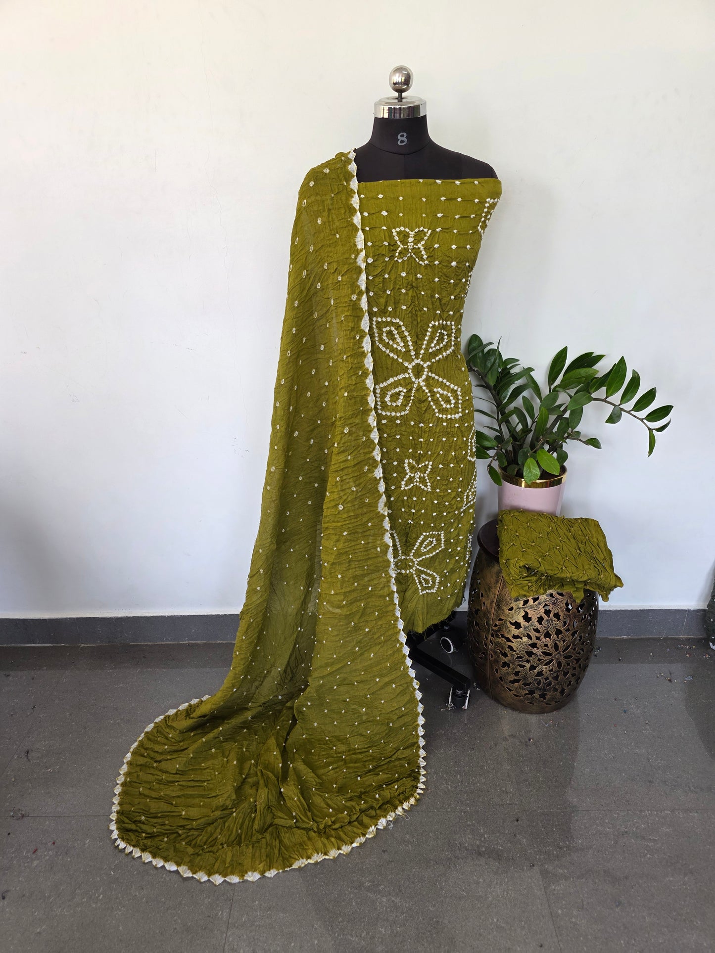 Handcrafted bandhani cotton set -B79