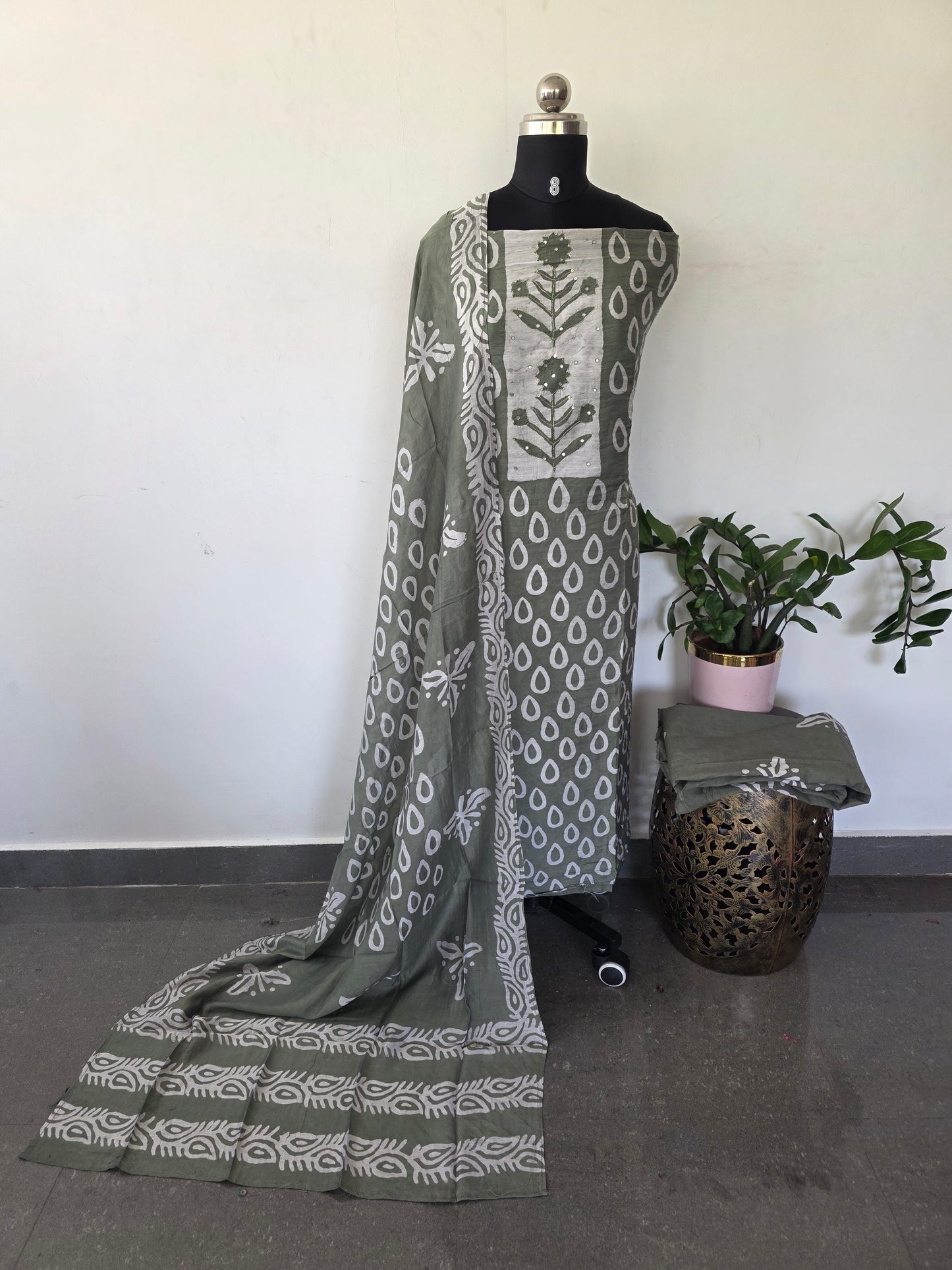 Batik silk set - DM18