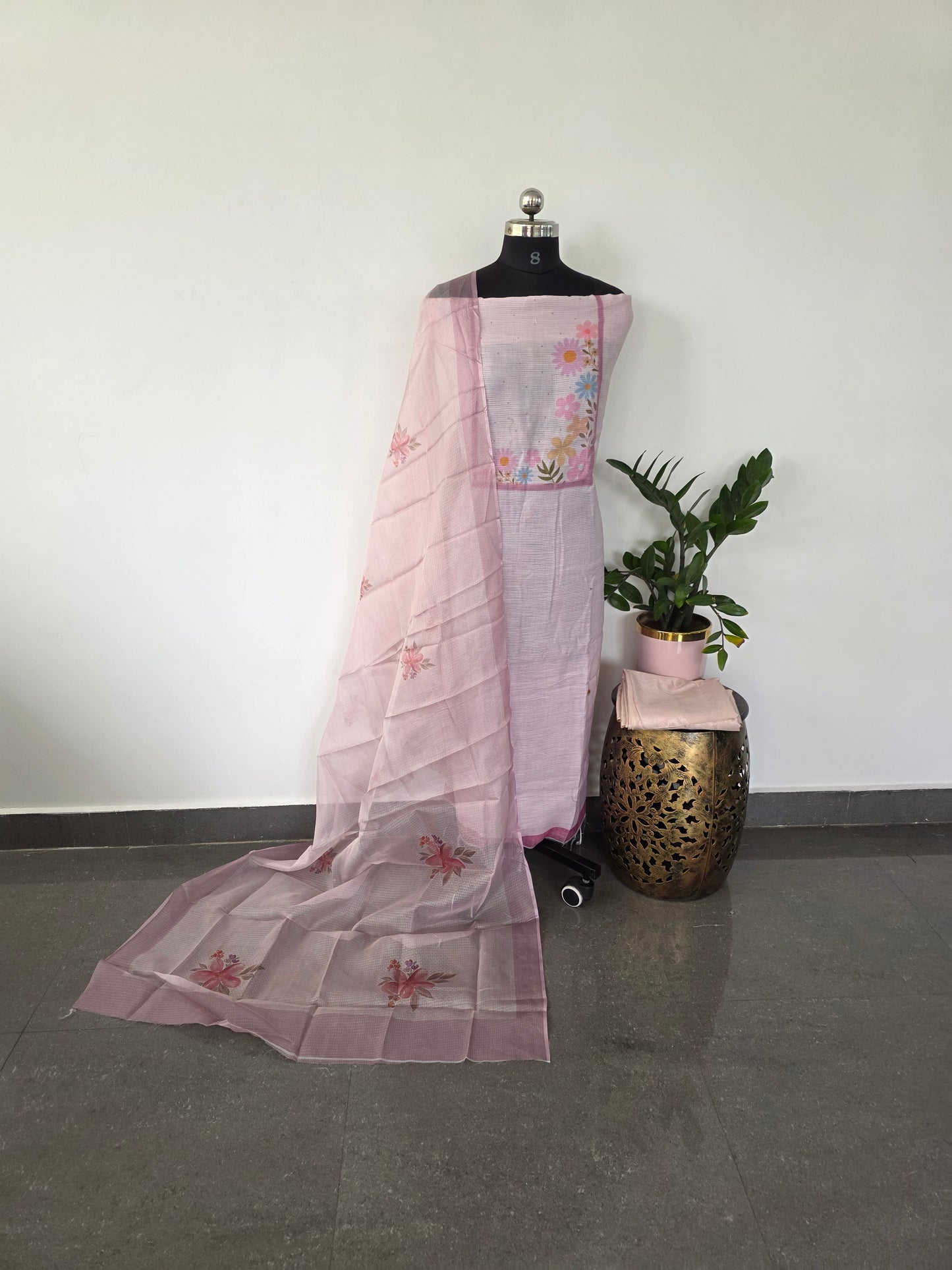 Fancy linen set - 49