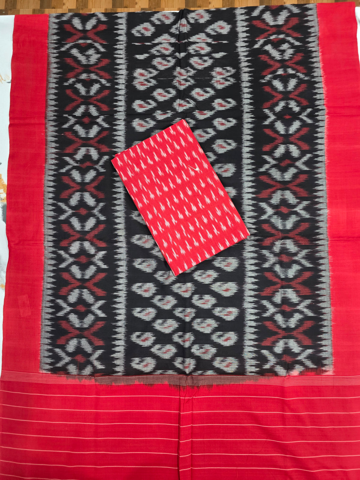 Ikkat cotton with Handloom Mercerised ikkat duppatta - WW855
