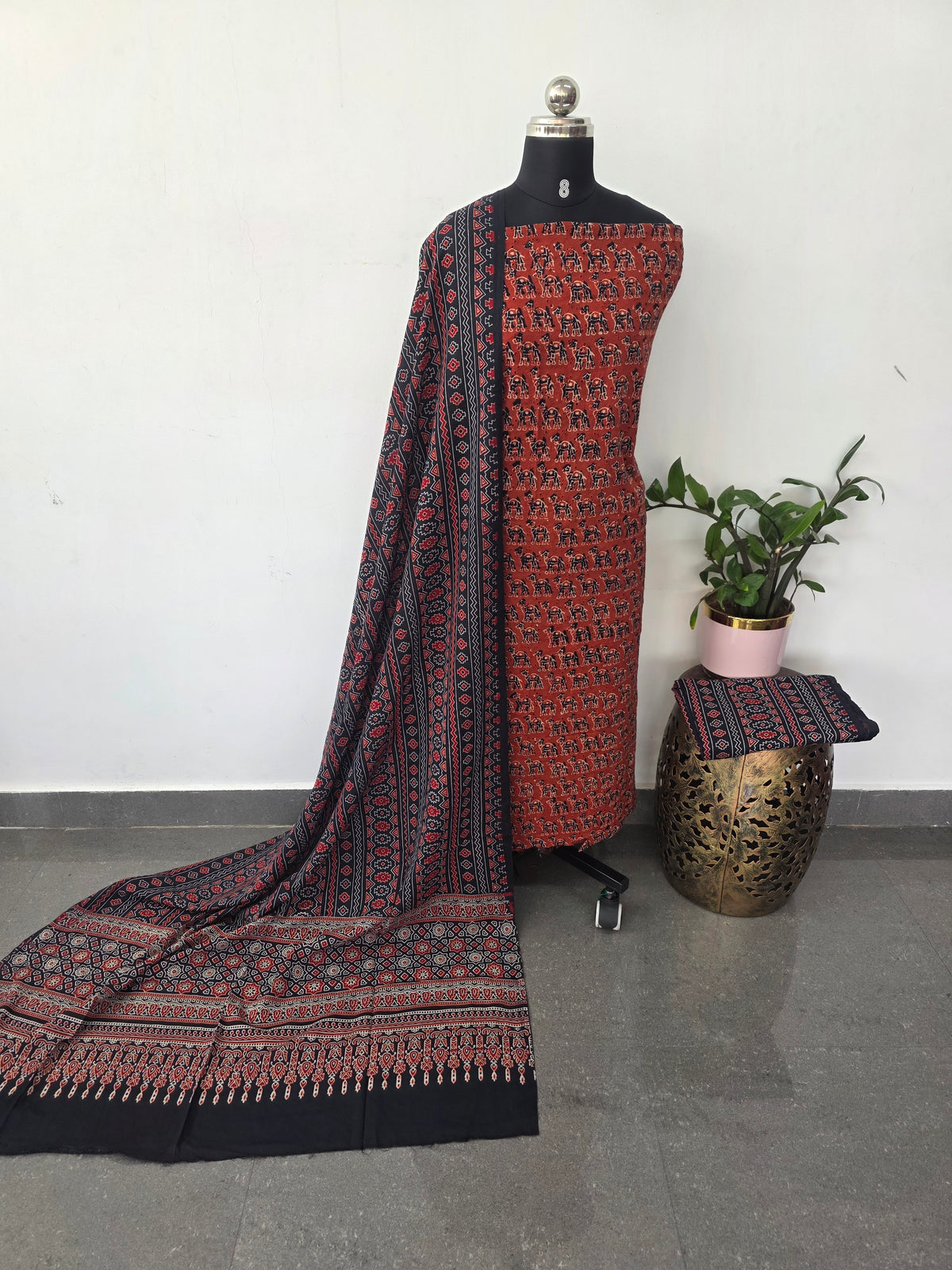 Handcrafted hakoba ajrakh cotton set -HZ347