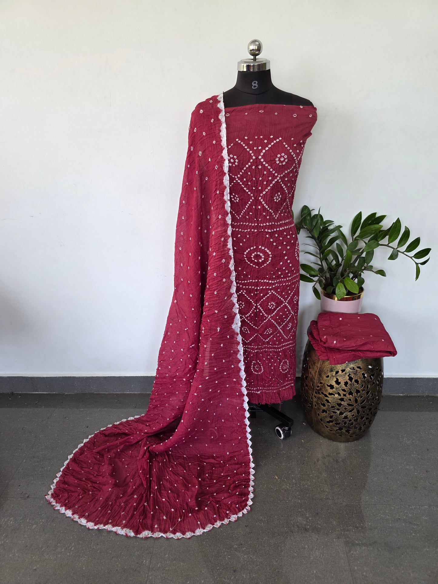 Handcrafted bandhani cotton set -B61