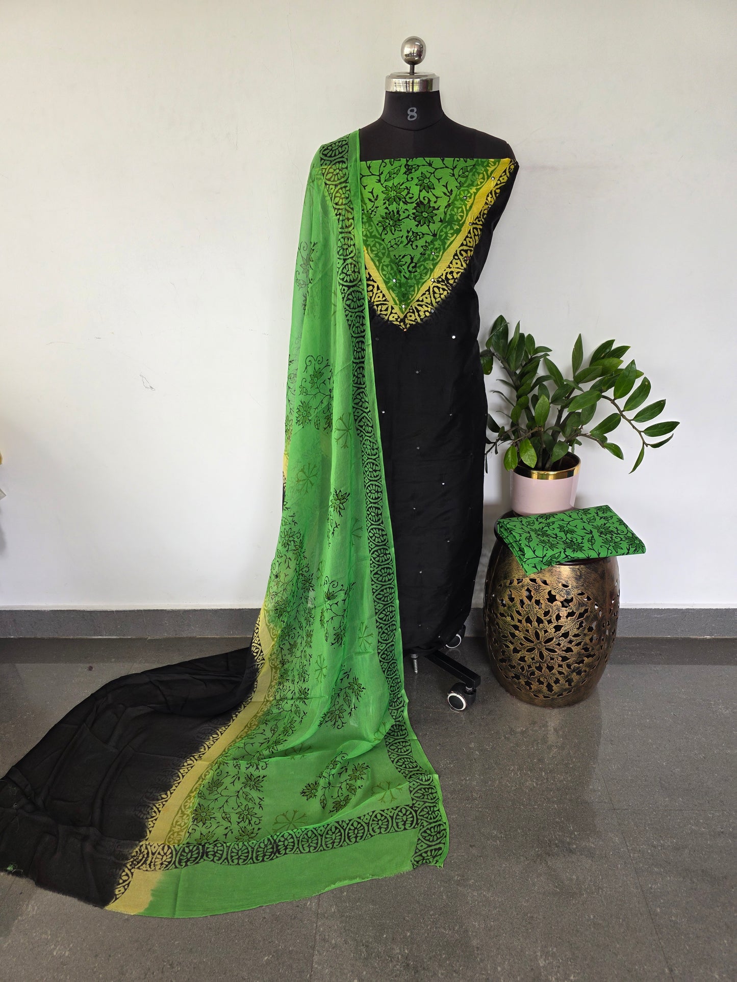Handblock chanderi silk with handwork mirror set - GE226