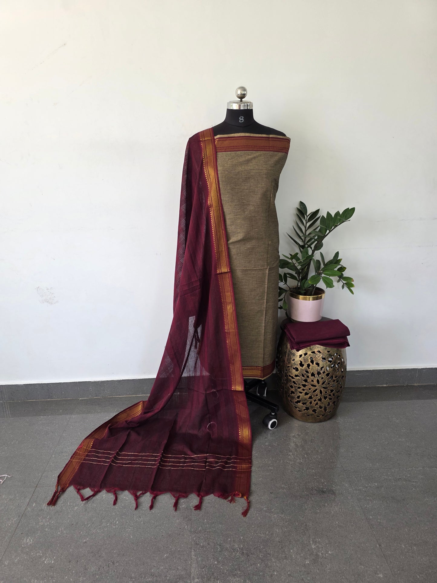 Pure handloom cotton with mangalagiri border -MN16