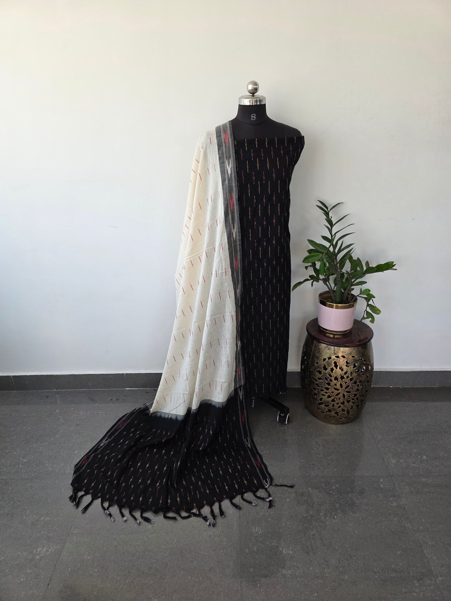 Pochampally ikkat cotton set (black) - XD4