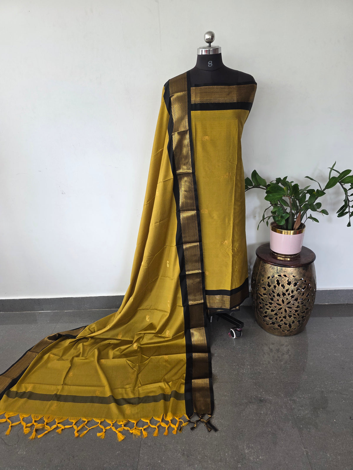 Kovilpattu soft silk set (4.5 mtrs) -NA593