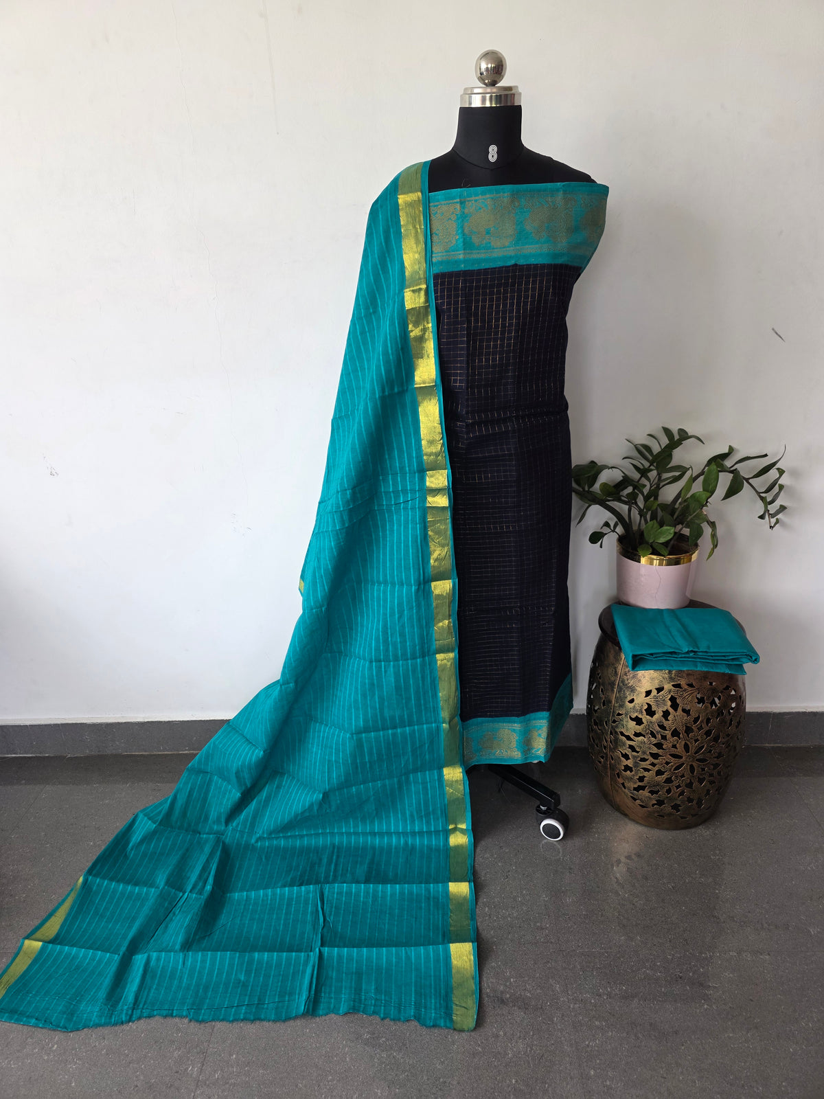 Madurai sungudi zari kattam salwar set (Blue)-MS121