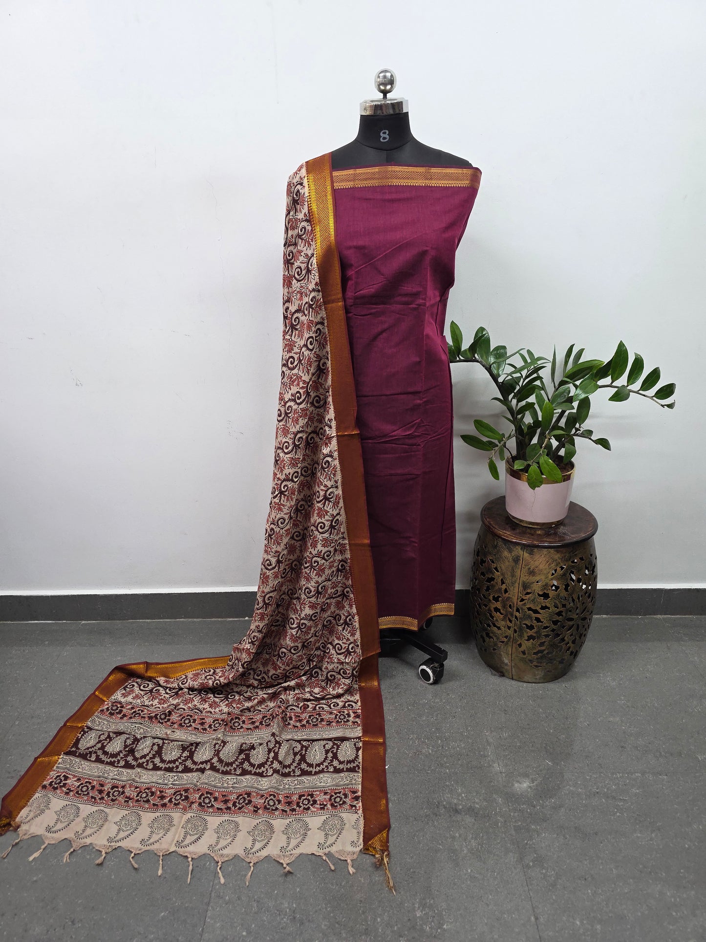 Earth & Loom - Mangalagiri cotton top with chennuri handblock kalamkari silk shawl- MK26