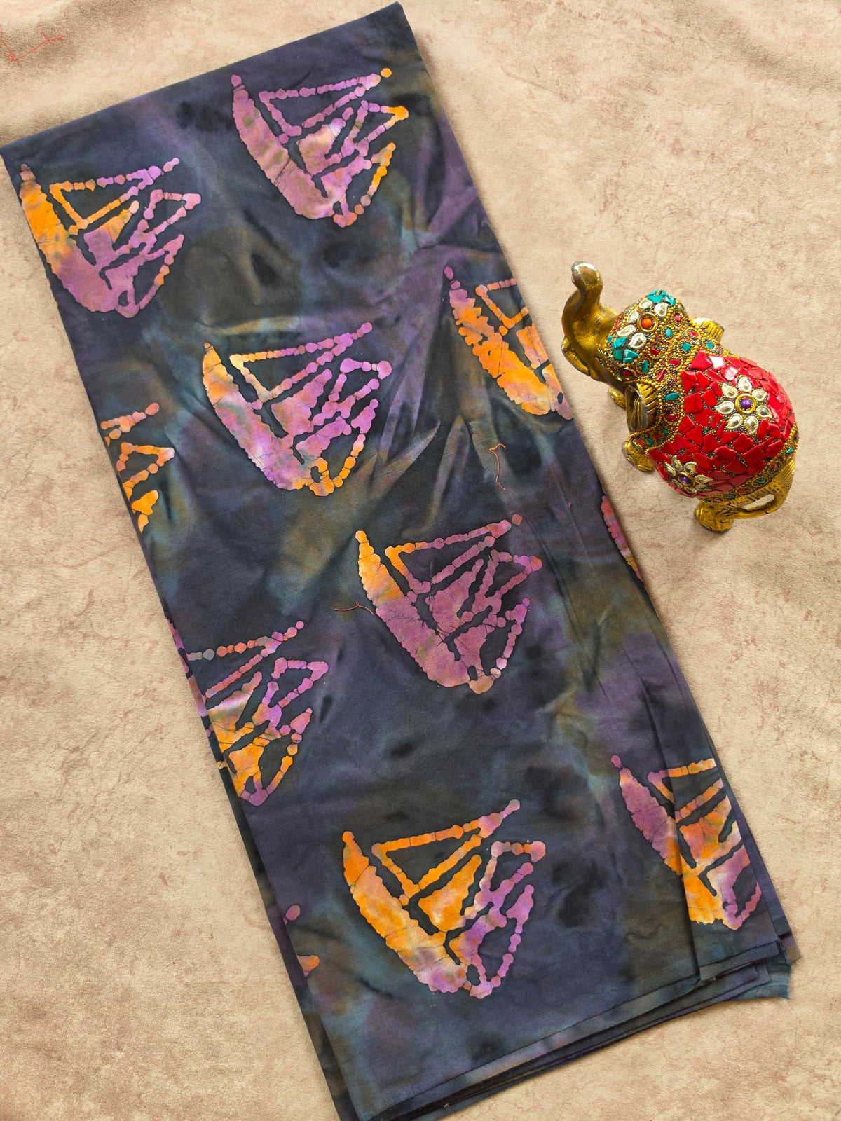 Handcrafted batik cotton running material -HB133