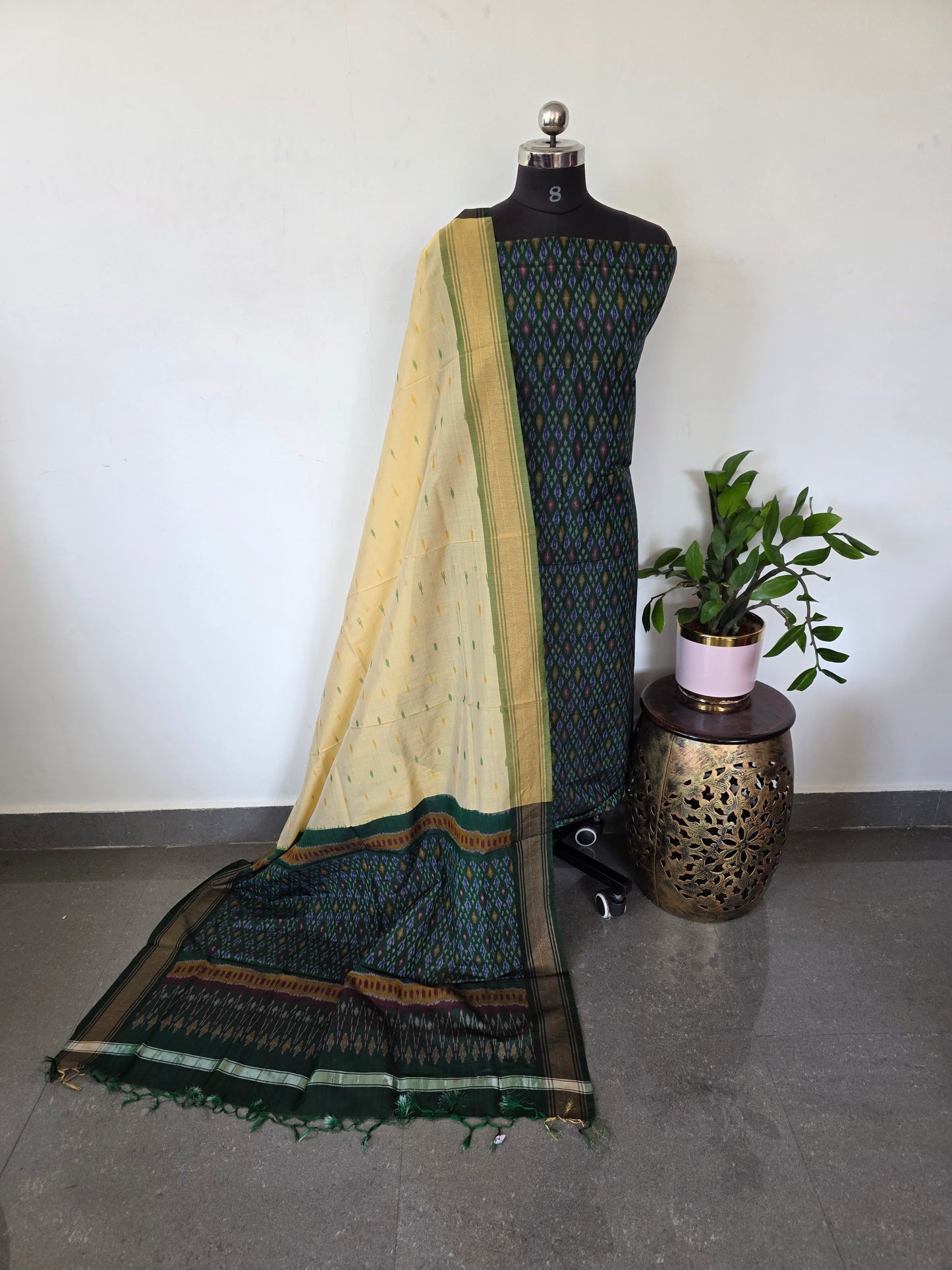 Handloom Pochampally ikkat sico pattu set - KK150