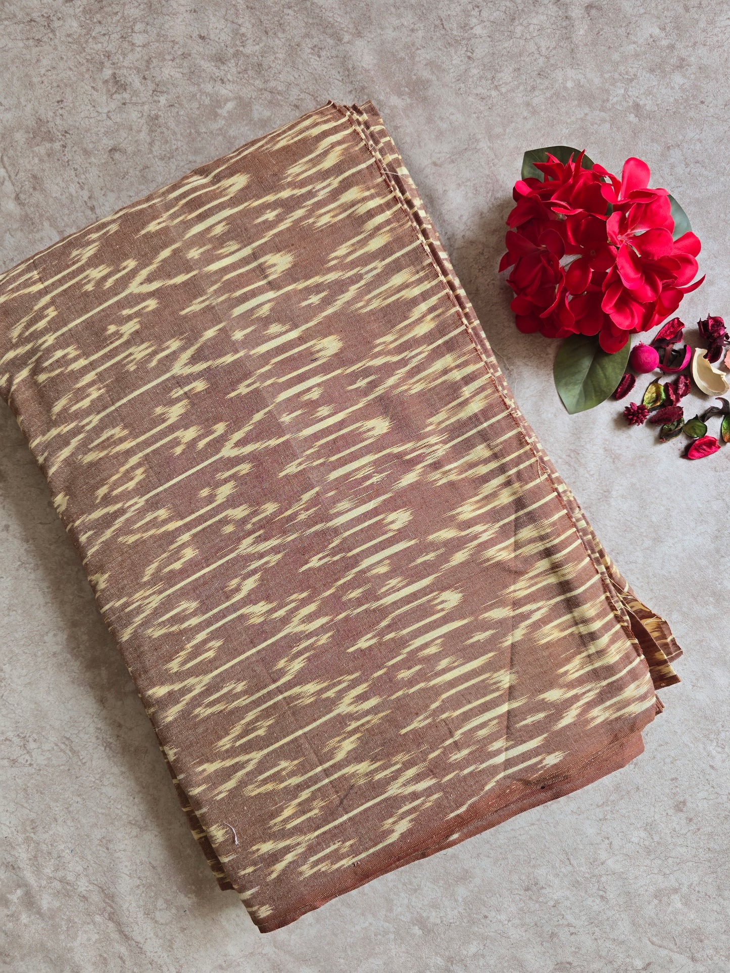 IPochampally ikkat running material ( 0.5 mtrs ) - MZ10