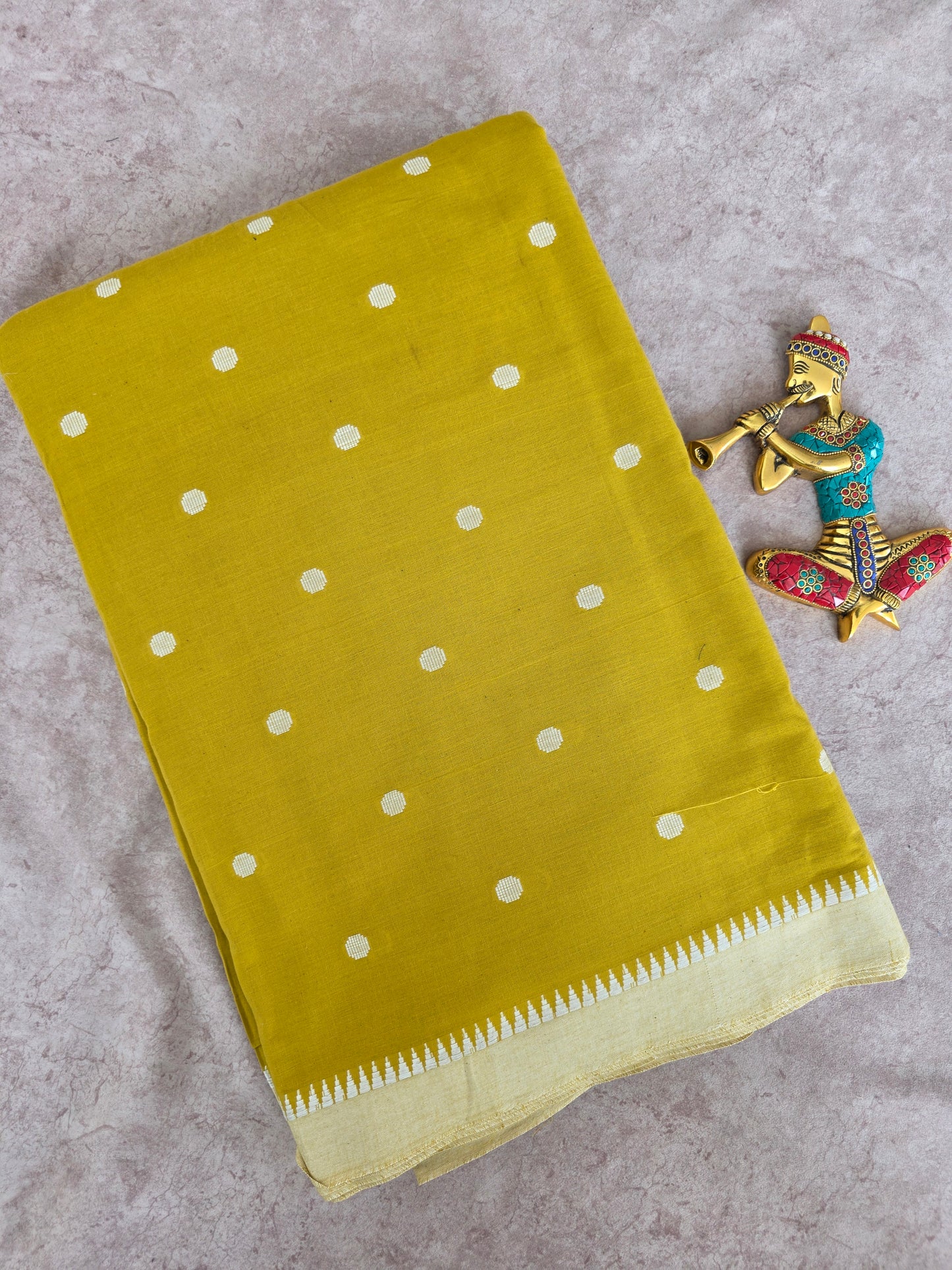 Prewashed Pure handloom cotton running material ( 0.5 mtrs ) - HRM113