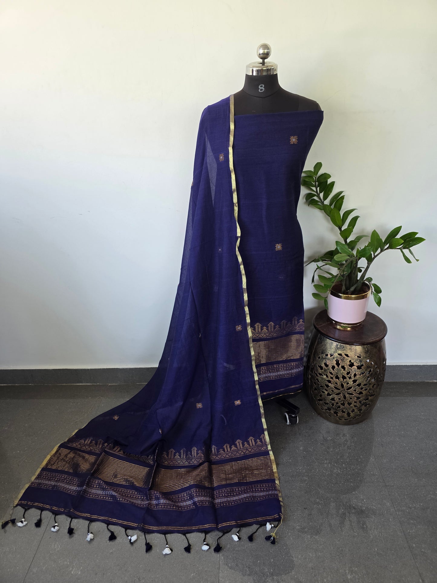 Handloom mul khadi cotton jamdhani set - MUL157