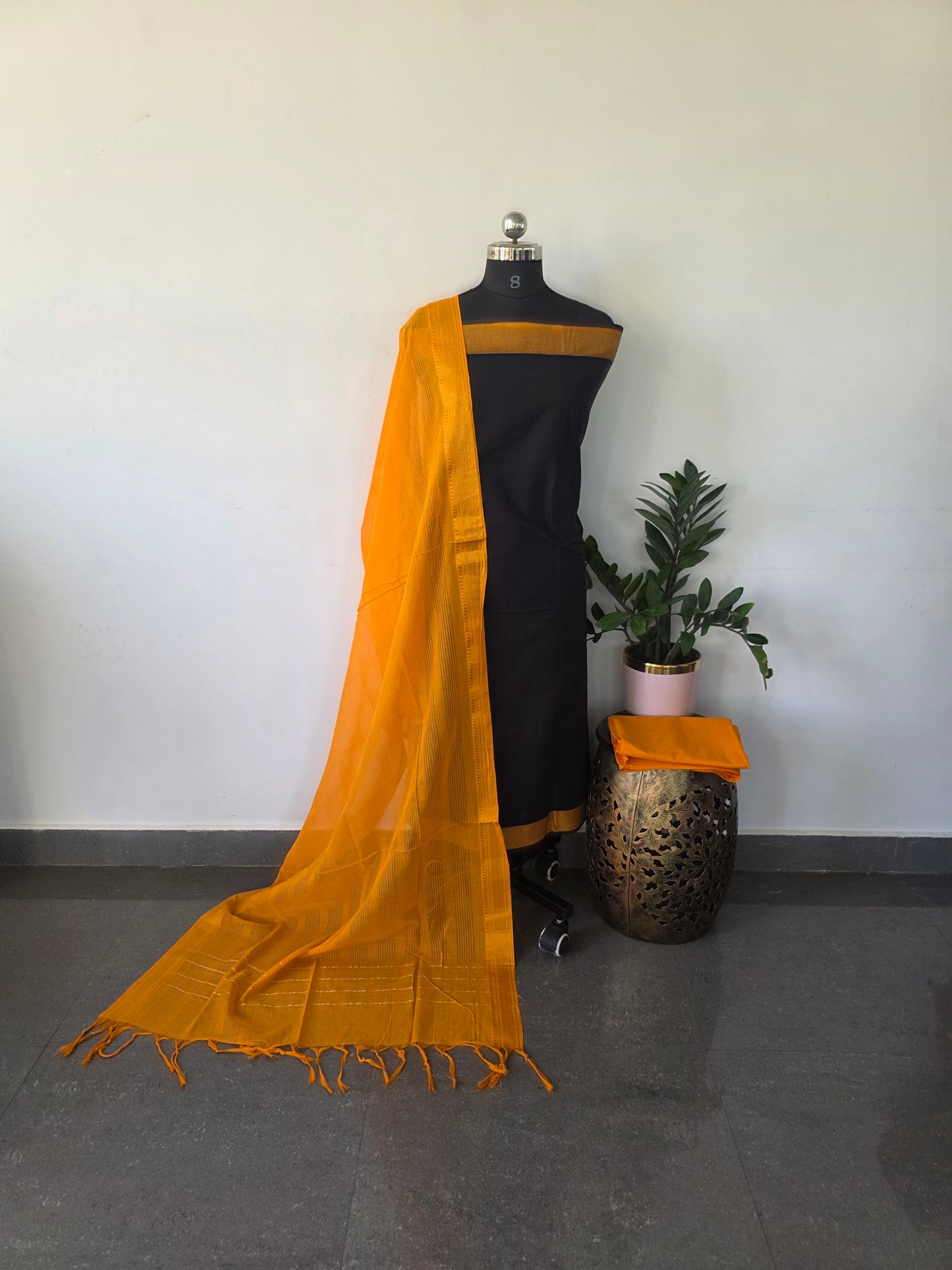 Pure handloom cotton with mangalagiri border - MN10