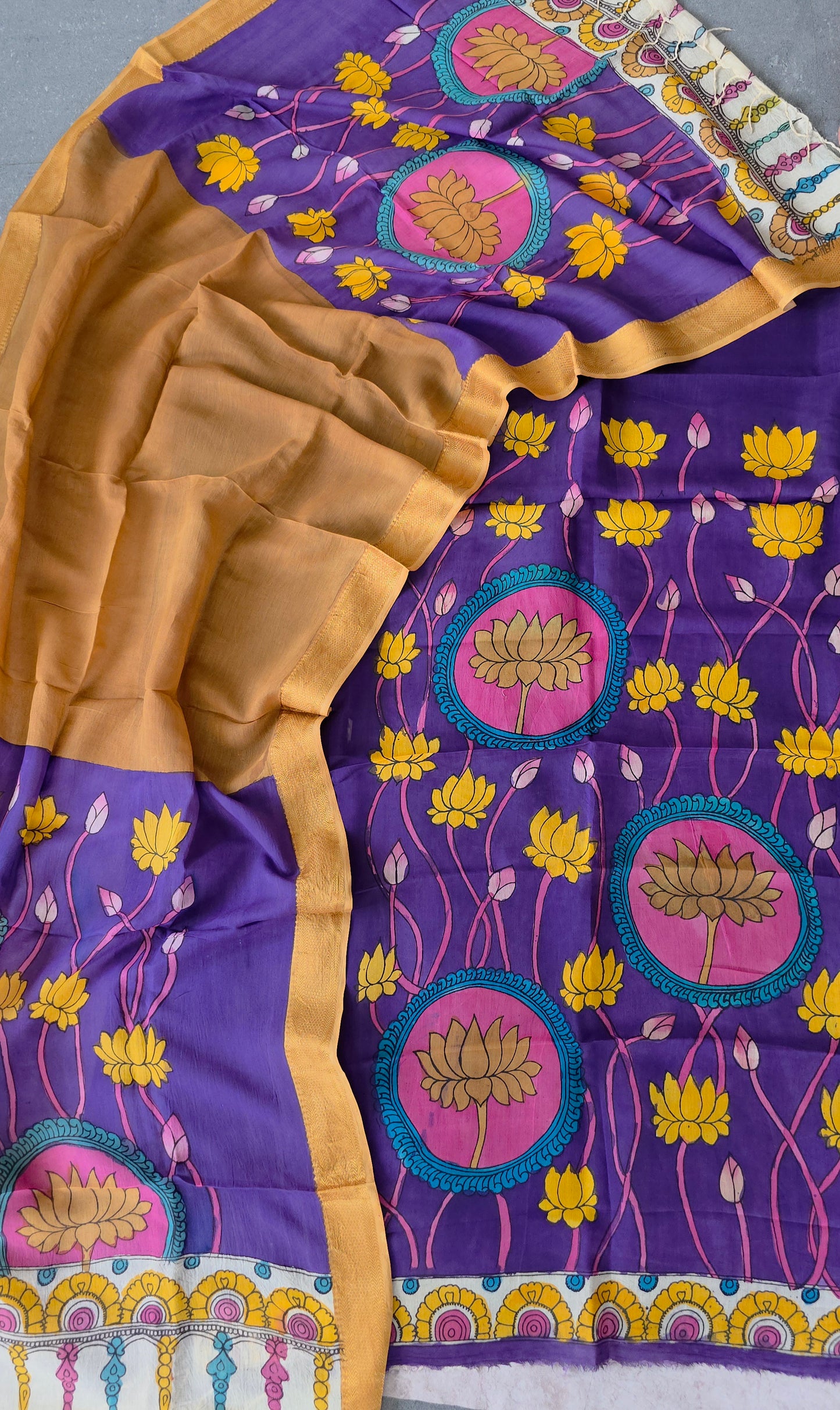 Handcrafted Kalahasthi Penkalamkari bangalore silk set - KH161