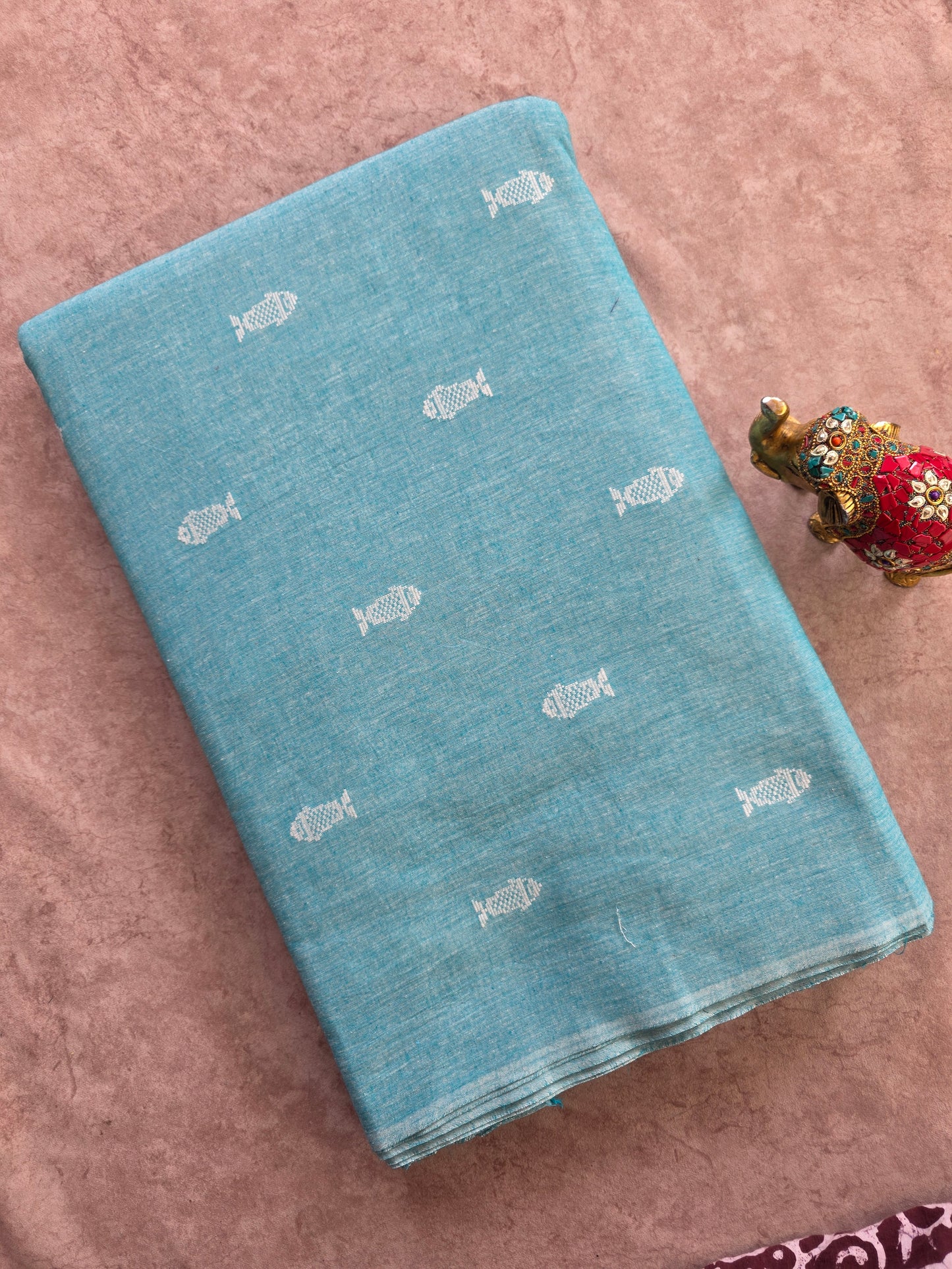 Prewashed fish jamdhani south cotton running material - HRM384