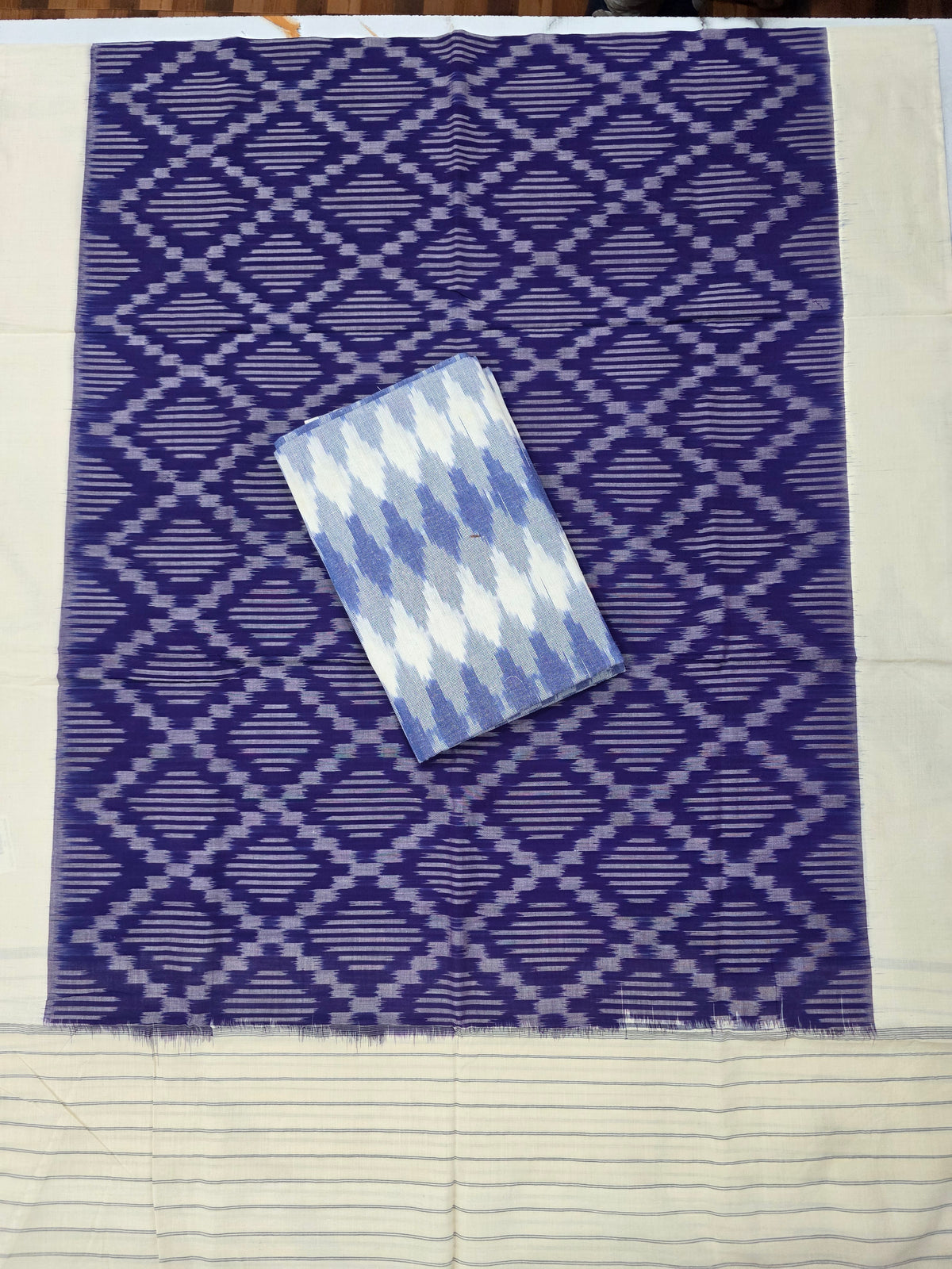 Ikkat cotton with Handloom Mercerised ikkat duppatta - WW799
