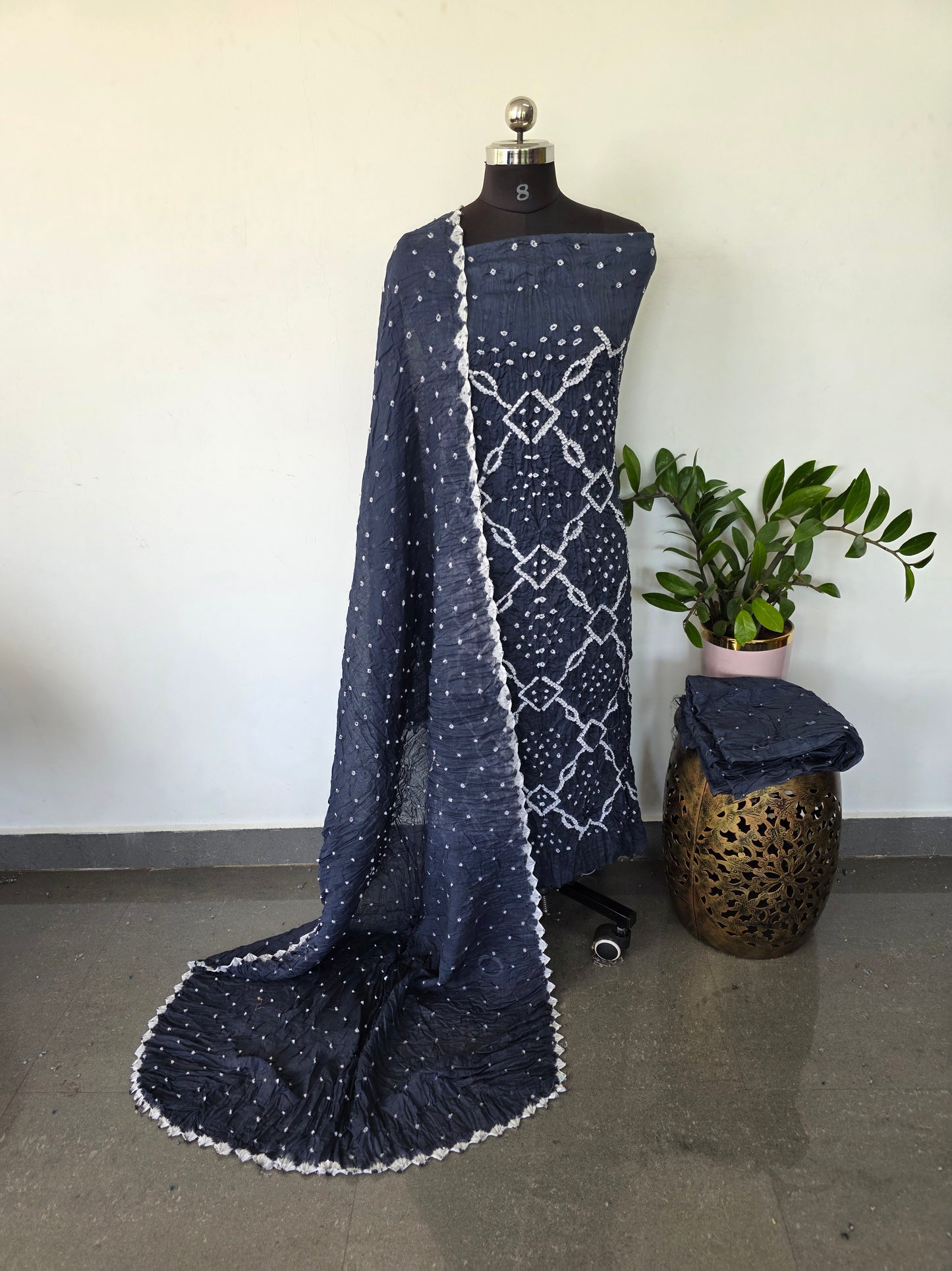 Handcrafted bandhani cotton set -B67