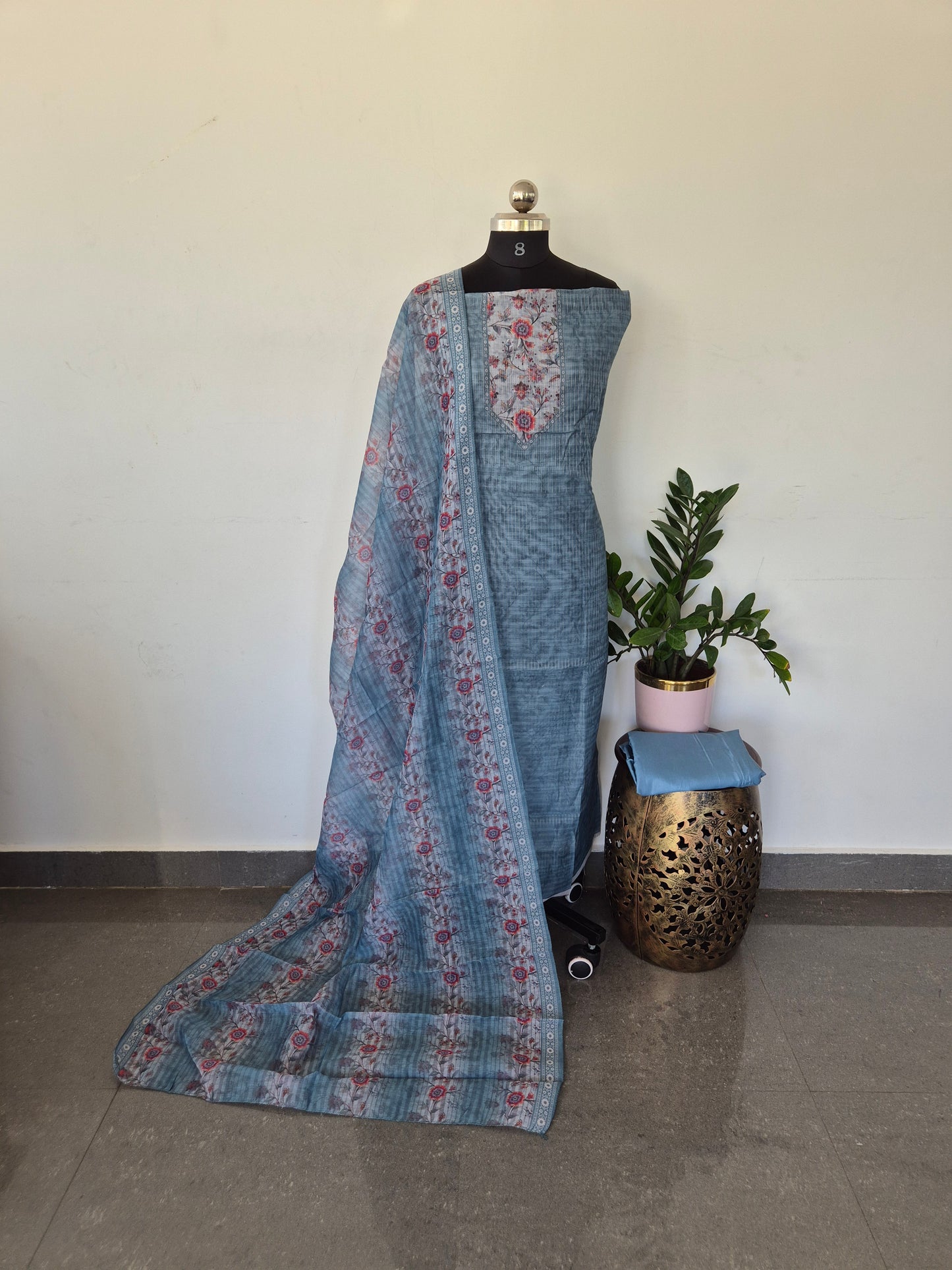 Soft linen set with Jari lines - SJ15