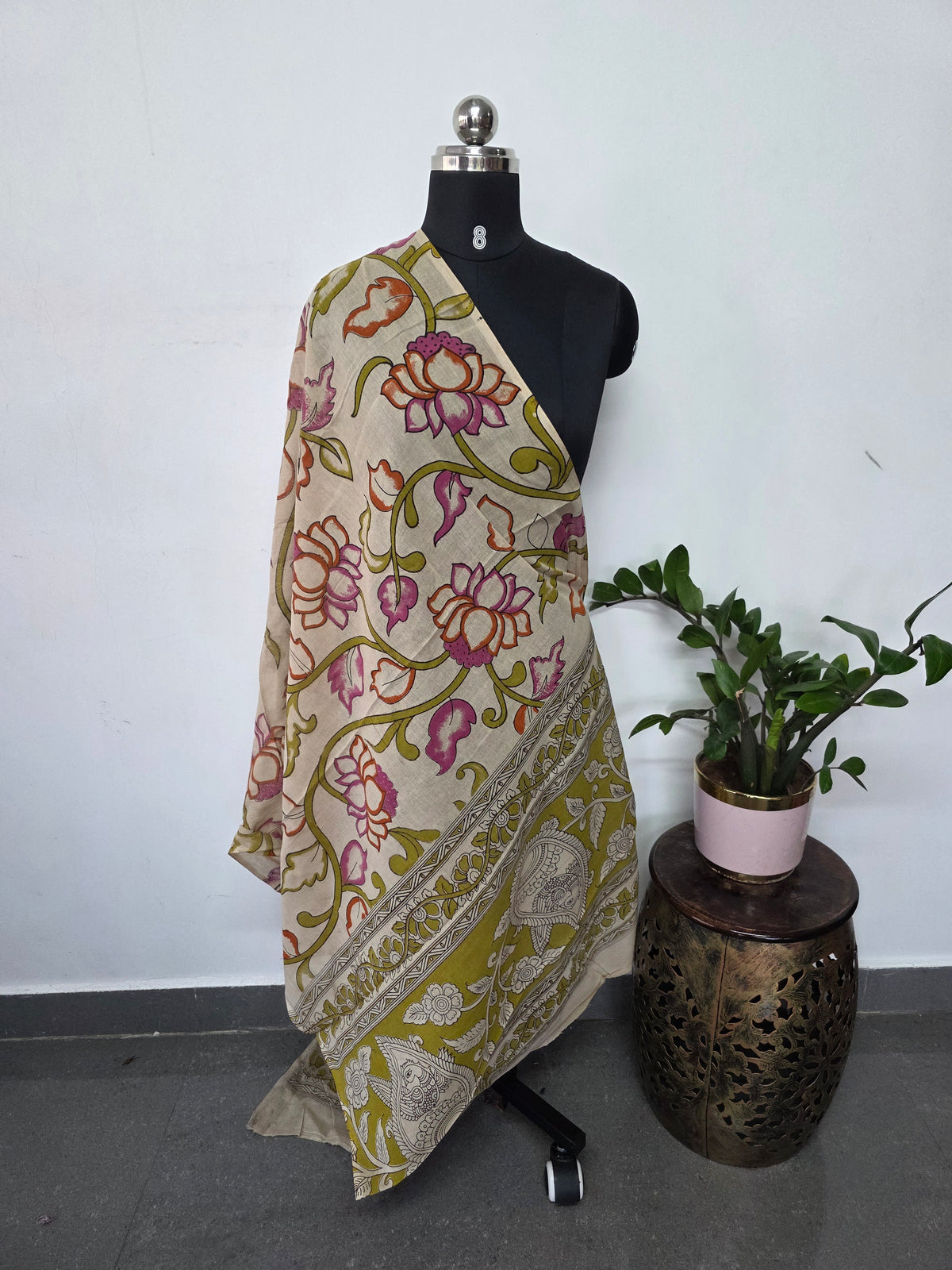 Handcrafted Kalamkari cotton dupatta-AK529