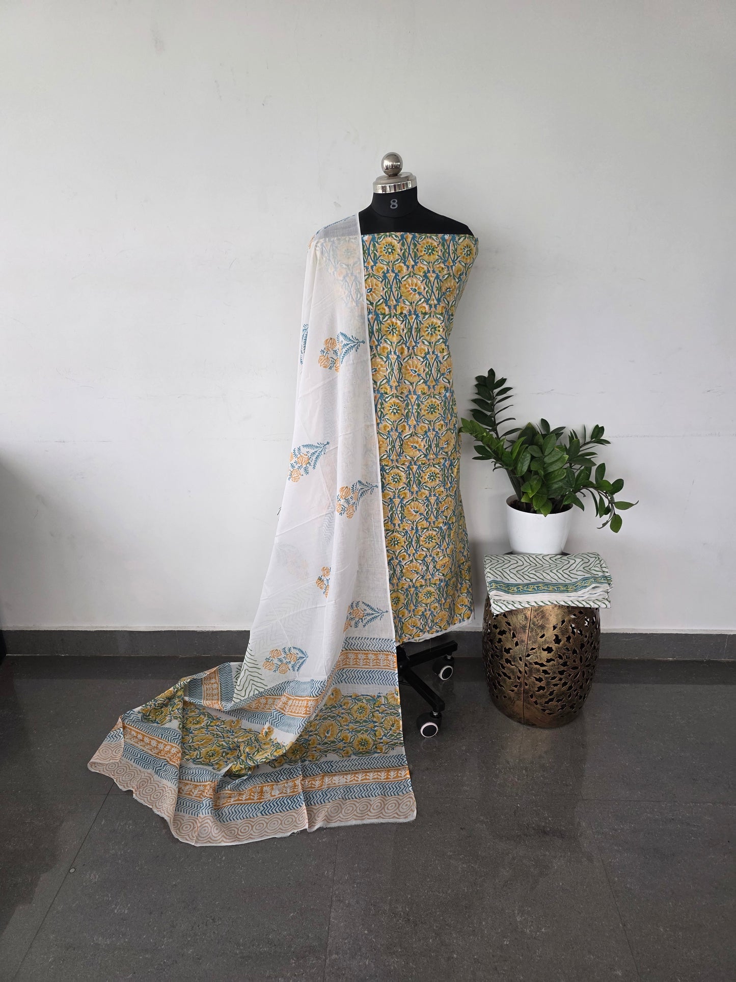Jaipuri handblock cotton set - yellow with white 2