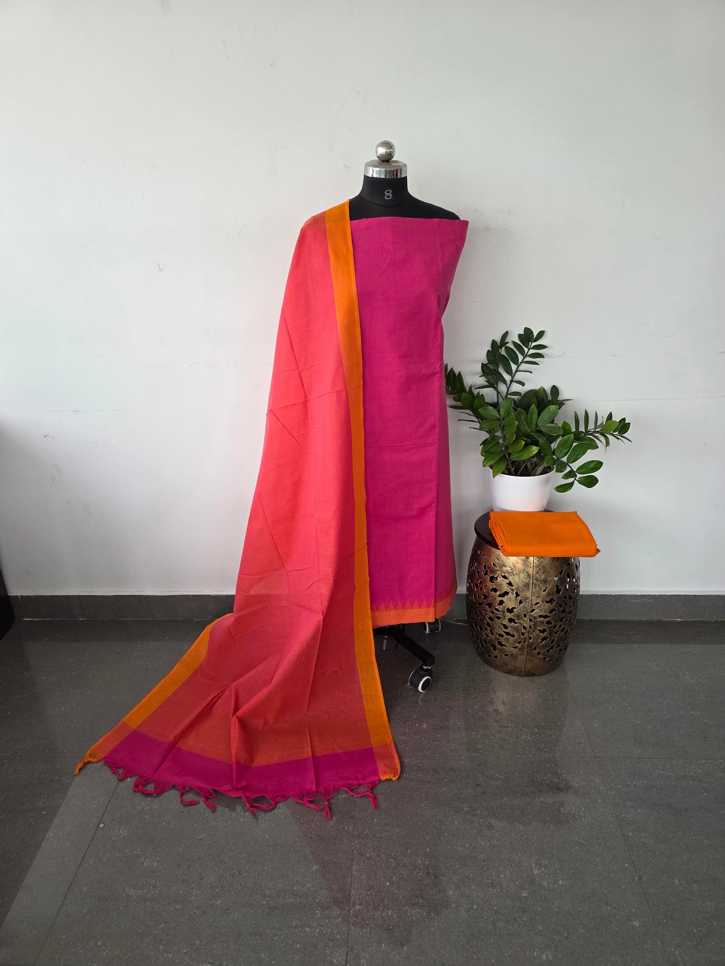 Handloom cotton set with temple border -  Pink